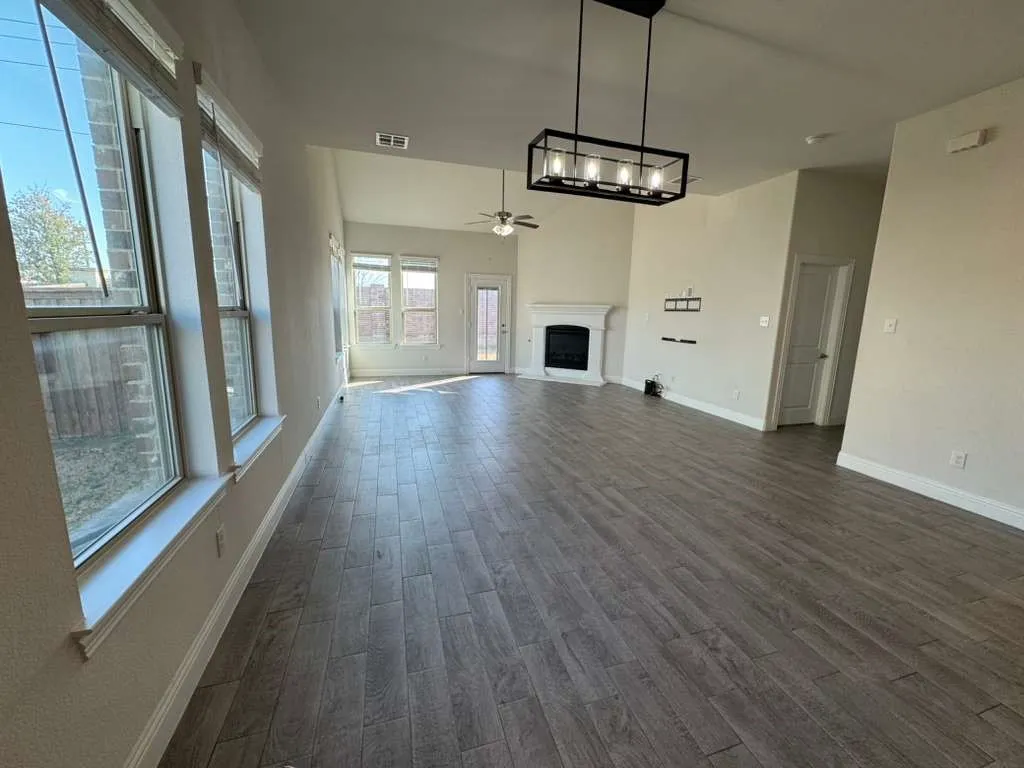 Single Family Residence For Rent in Collin County , 15323 Mossy Oak Lane, Frisco, Texas 75035, 4 Bedroom, 4 Bathroom, 2 Garage spaces, 2,744 Sqft, built in 2021, mls#21368963, Real Estate Agent in Frisco, Homes For Rent in Collin county, Homes For Rent in Frisco, Realtor in Frisco Texas, Real Estate Brokerage Independent Realty Texas, Luminita Cordes Realtor