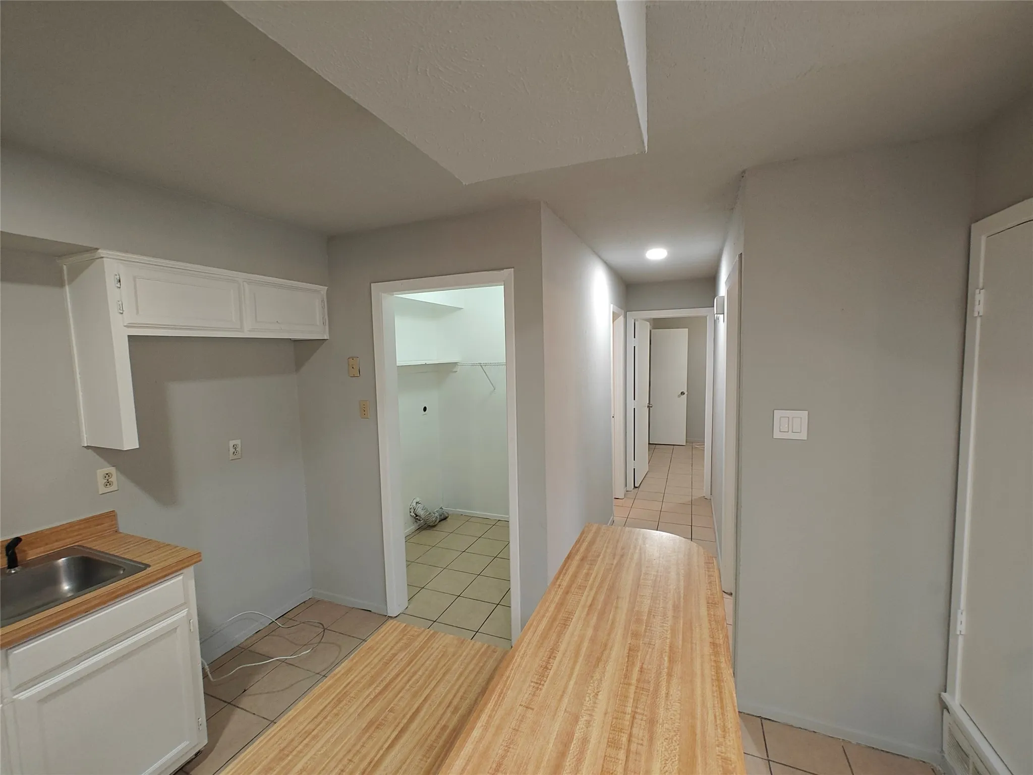 Townhouse For Rent in Collin County , 123 Prairie Creek Circle, Princeton, Texas 75407, 2 Bedroom, 1 Bathroom, 1 Garage spaces, 2,040 Sqft, built in 1983, mls#21369076, Real Estate Agent in Princeton, Homes For Rent in Collin county, Homes For Rent in Princeton, Realtor in Princeton Texas, Real Estate Brokerage Independent Realty Texas, Luminita Cordes Realtor