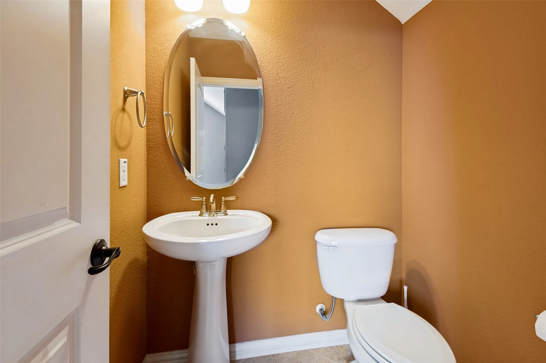 Townhouse For Sale in Dallas County , 6434 Love Drive, Irving, Texas 75039, 3 Bedroom, 4 Bathroom, 2 Garage spaces, 1,919 Sqft, built in 2010, mls#21366266, Real Estate Agent in Irving, Homes For Sale in Dallas county, Homes For Sale in Irving, Realtor in Irving Texas, Real Estate Brokerage Independent Realty Texas, Luminita Cordes Realtor