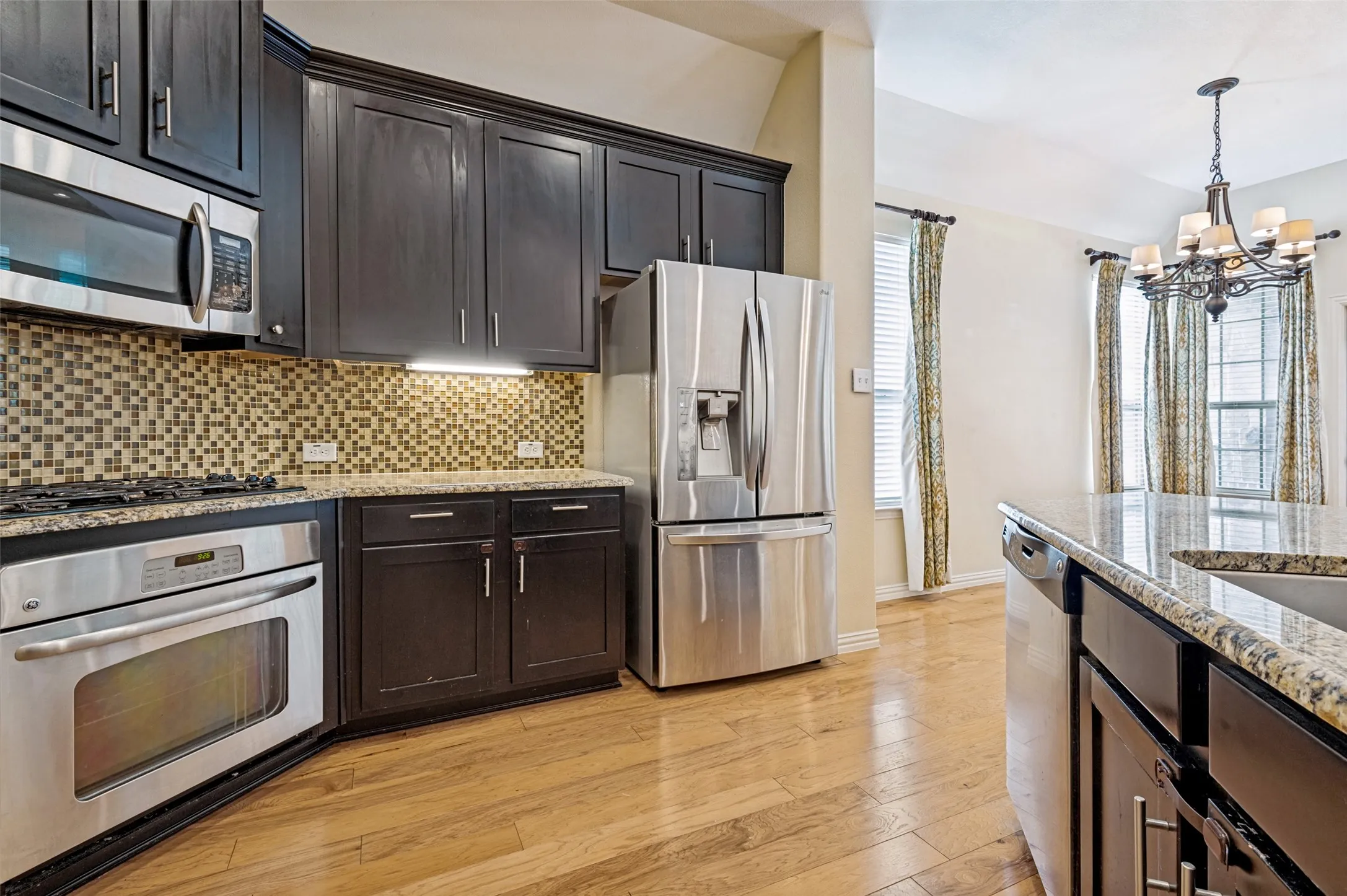 Townhouse For Sale in Dallas County , 6434 Love Drive, Irving, Texas 75039, 3 Bedroom, 4 Bathroom, 2 Garage spaces, 1,919 Sqft, built in 2010, mls#21366266, Real Estate Agent in Irving, Homes For Sale in Dallas county, Homes For Sale in Irving, Realtor in Irving Texas, Real Estate Brokerage Independent Realty Texas, Luminita Cordes Realtor