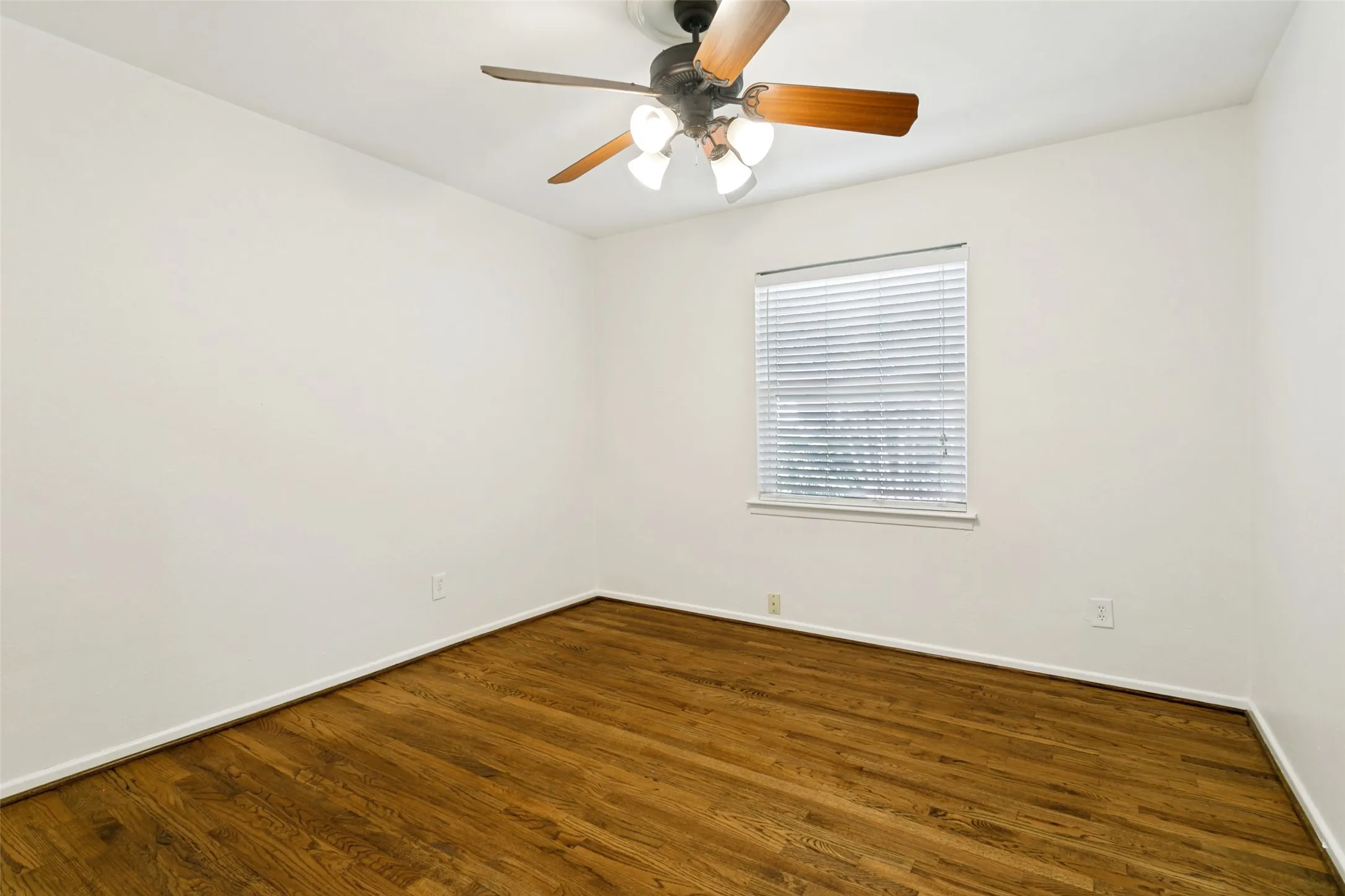Single Family Residence For Rent in Tarrant County , 3612 Winston Road, Fort Worth, Texas 76109, 4 Bedroom, 3 Bathroom, Garage spaces, 2,000 Sqft, built in 1956, mls#21367508, Real Estate Agent in Fort Worth, Homes For Rent in Tarrant county, Homes For Rent in Fort Worth, Realtor in Fort Worth Texas, Real Estate Brokerage Independent Realty Texas, Luminita Cordes Realtor