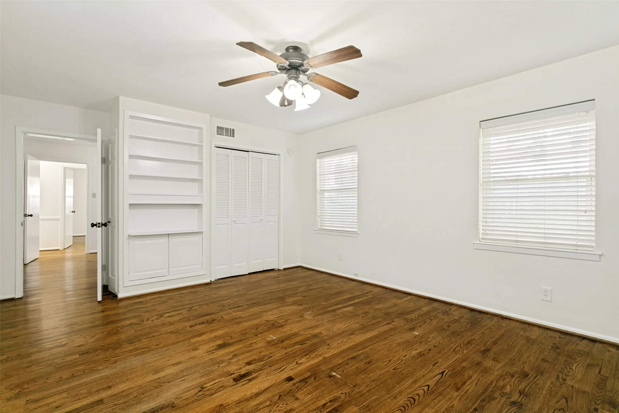 Single Family Residence For Rent in Tarrant County , 3612 Winston Road, Fort Worth, Texas 76109, 4 Bedroom, 3 Bathroom, Garage spaces, 2,000 Sqft, built in 1956, mls#21367508, Real Estate Agent in Fort Worth, Homes For Rent in Tarrant county, Homes For Rent in Fort Worth, Realtor in Fort Worth Texas, Real Estate Brokerage Independent Realty Texas, Luminita Cordes Realtor