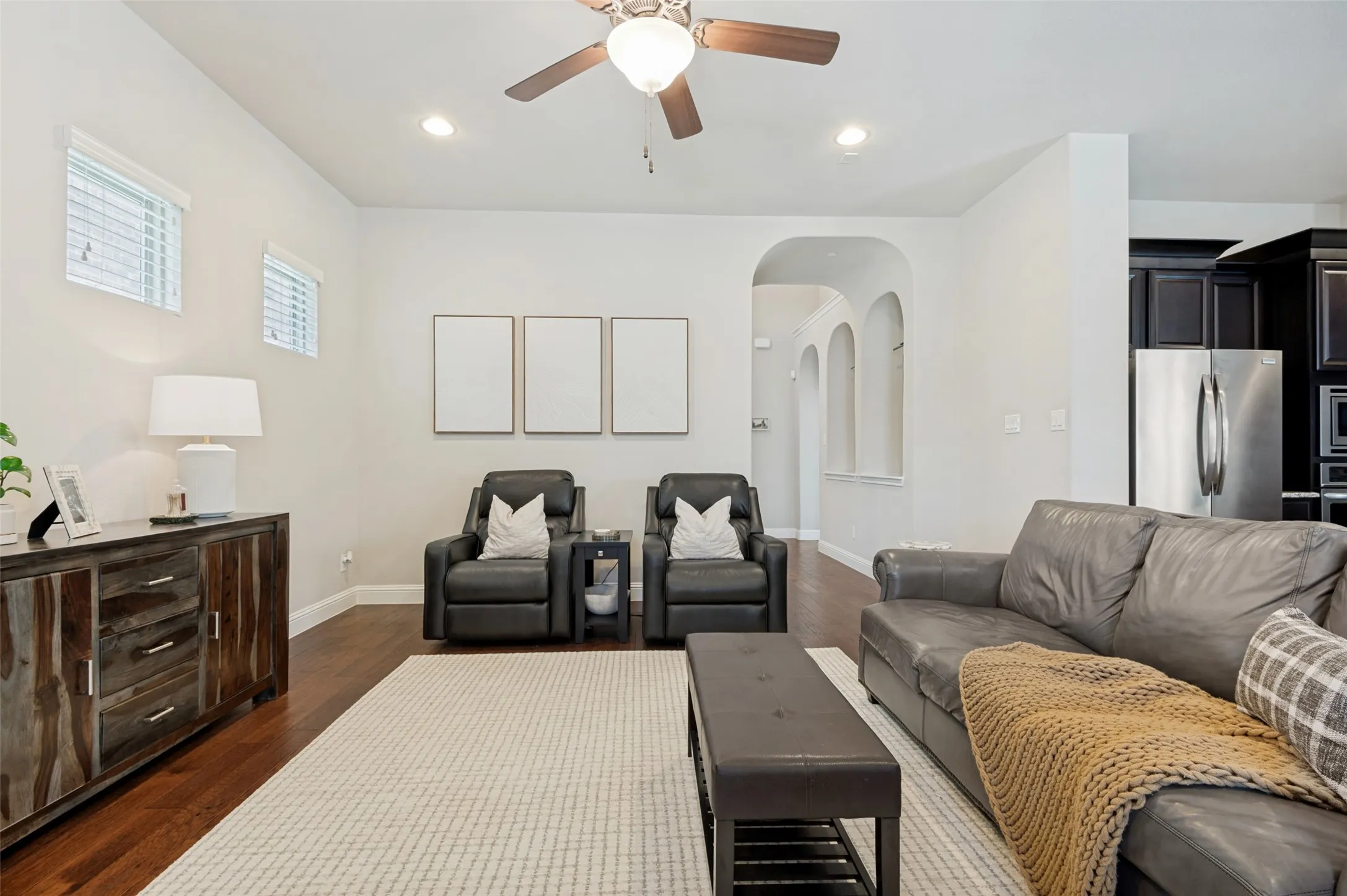 Condominium For Sale in Collin County , 5101 Kentwood Drive, Mc Kinney, Texas 75070, 3 Bedroom, 4 Bathroom, 2 Garage spaces, 2,894 Sqft, built in 2016, mls#21357905, Real Estate Agent in Mc Kinney, Homes For Sale in Collin county, Homes For Sale in Mc Kinney, Realtor in Mc Kinney Texas, Real Estate Brokerage Independent Realty Texas, Luminita Cordes Realtor