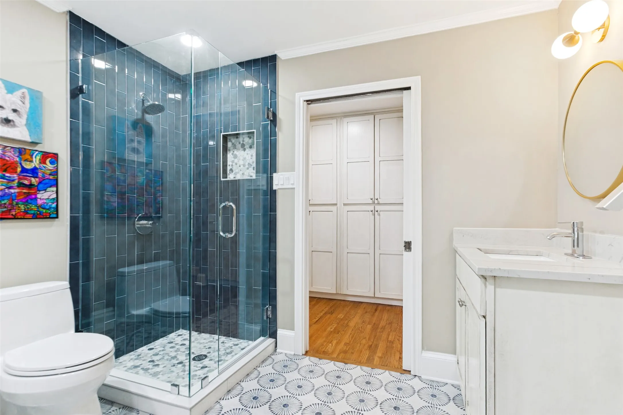 Extra bath connecting to utility