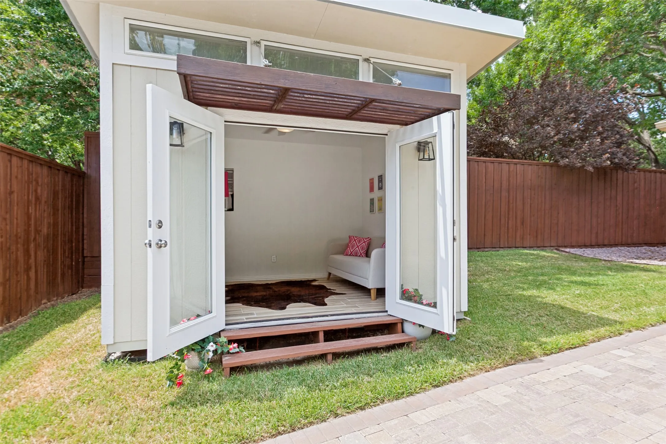 Bunkie house in enclosed yard