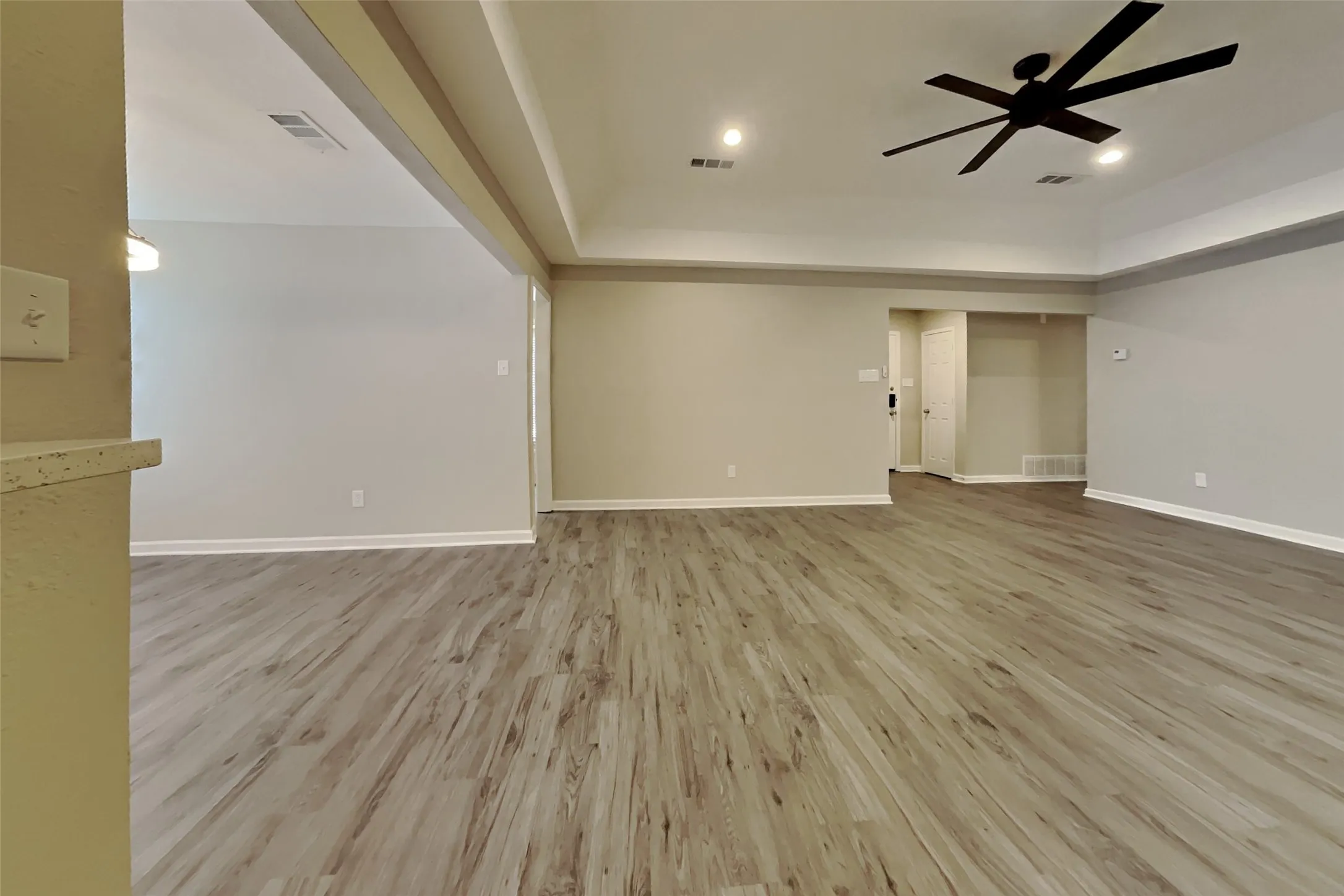Single Family Residence For Rent in Tarrant County , 6728 Parkwood Drive, North Richland Hills, Texas 76182, 4 Bedroom, 2 Bathroom, 2 Garage spaces, 1,813 Sqft, built in 1987, mls#21369077, Real Estate Agent in North Richland Hills, Homes For Rent in Tarrant county, Homes For Rent in North Richland Hills, Realtor in North Richland Hills Texas, Real Estate Brokerage Independent Realty Texas, Luminita Cordes Realtor