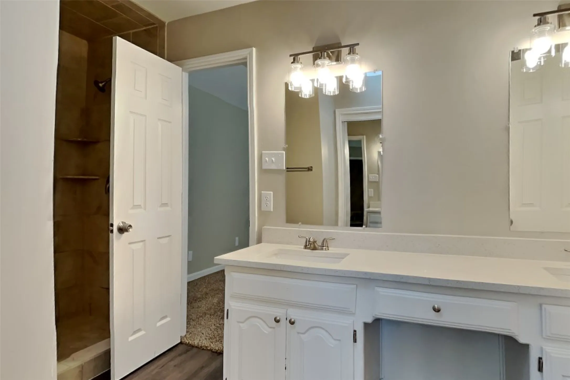 Single Family Residence For Rent in Tarrant County , 6728 Parkwood Drive, North Richland Hills, Texas 76182, 4 Bedroom, 2 Bathroom, 2 Garage spaces, 1,813 Sqft, built in 1987, mls#21369077, Real Estate Agent in North Richland Hills, Homes For Rent in Tarrant county, Homes For Rent in North Richland Hills, Realtor in North Richland Hills Texas, Real Estate Brokerage Independent Realty Texas, Luminita Cordes Realtor