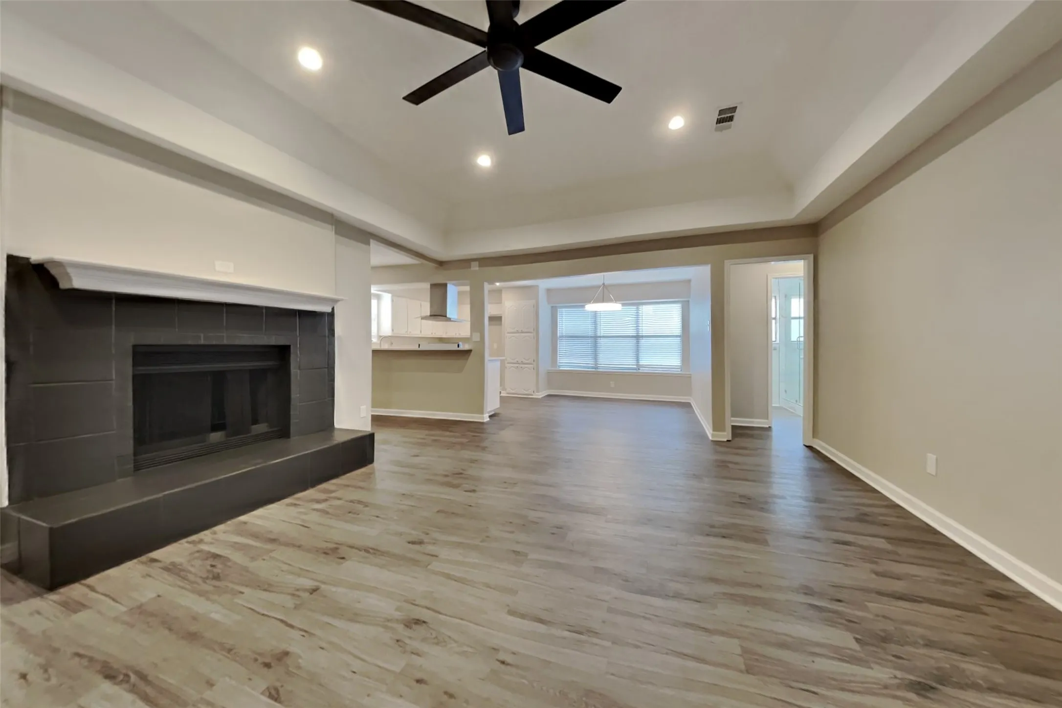 Single Family Residence For Rent in Tarrant County , 6728 Parkwood Drive, North Richland Hills, Texas 76182, 4 Bedroom, 2 Bathroom, 2 Garage spaces, 1,813 Sqft, built in 1987, mls#21369077, Real Estate Agent in North Richland Hills, Homes For Rent in Tarrant county, Homes For Rent in North Richland Hills, Realtor in North Richland Hills Texas, Real Estate Brokerage Independent Realty Texas, Luminita Cordes Realtor