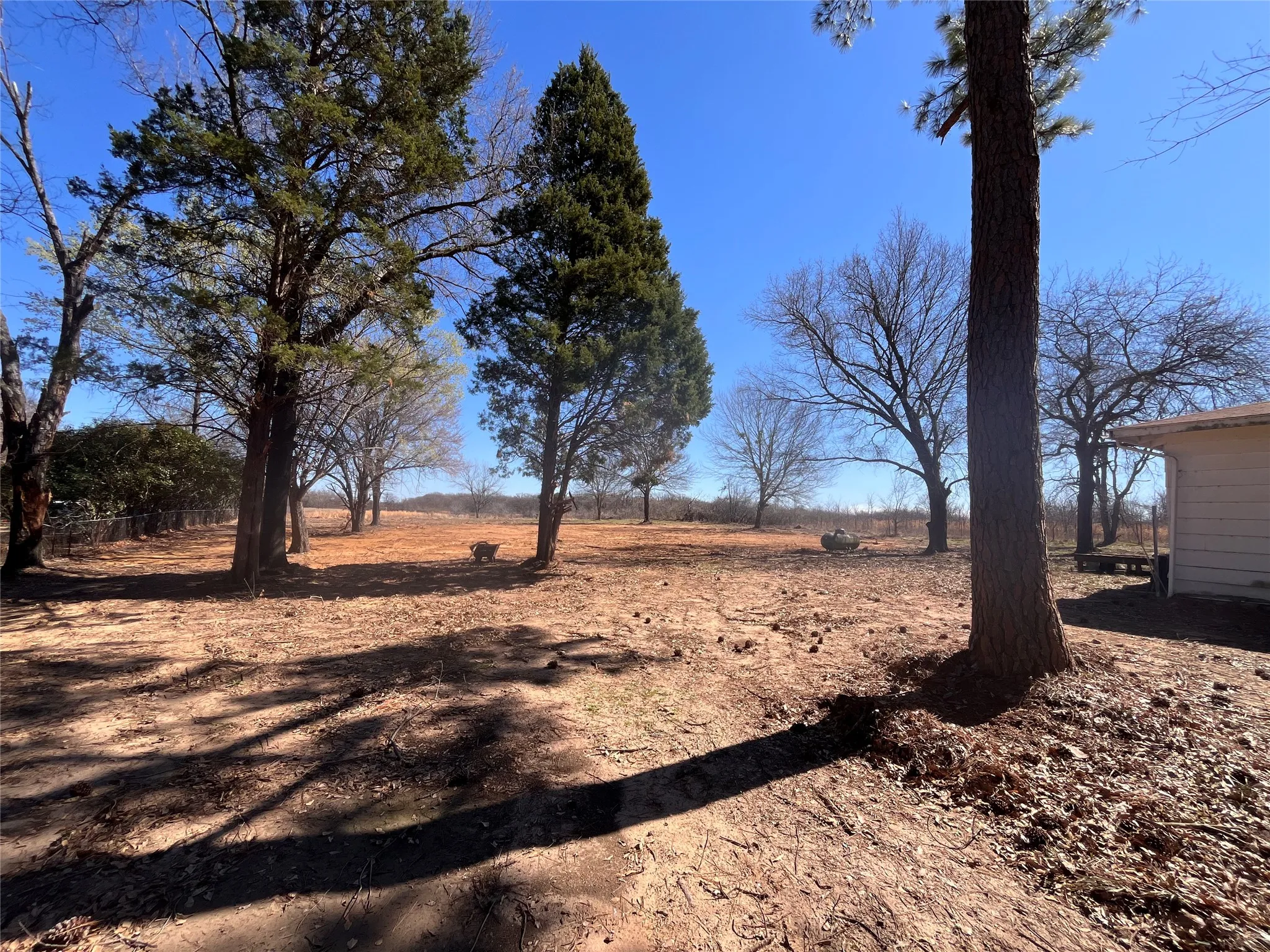 Single Family Residence For Sale in Henderson County , 454 Luther Lane, Gun Barrel City, Texas 75156, 3 Bedroom, 1 Bathroom, Garage spaces, 1,312 Sqft, built in 1978, mls#21369092, Real Estate Agent in Gun Barrel City, Homes For Sale in Henderson county, Homes For Sale in Gun Barrel City, Realtor in Gun Barrel City Texas, Real Estate Brokerage Independent Realty Texas, Luminita Cordes Realtor