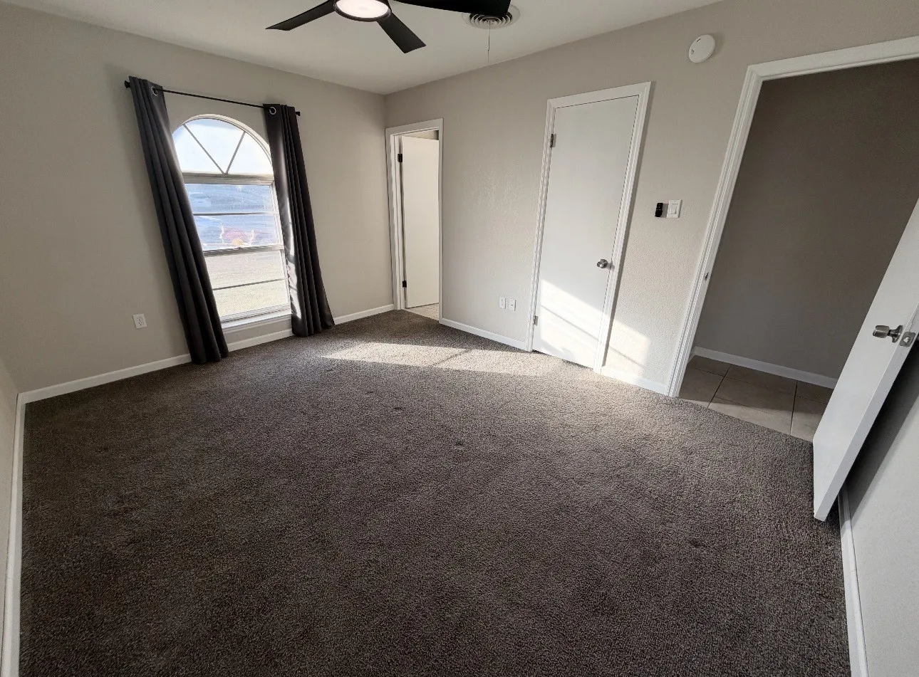 Single Family Residence For Rent in Taylor County , 2557 N Willis Street, Abilene, Texas 79603, 3 Bedroom, 2 Bathroom, 2 Garage spaces, 1,188 Sqft, built in 1970, mls#21369093, Real Estate Agent in Abilene, Homes For Rent in Taylor county, Homes For Rent in Abilene, Realtor in Abilene Texas, Real Estate Brokerage Independent Realty Texas, Luminita Cordes Realtor