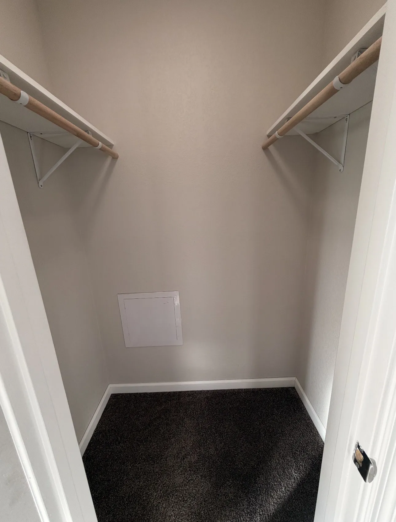 Single Family Residence For Rent in Taylor County , 2557 N Willis Street, Abilene, Texas 79603, 3 Bedroom, 2 Bathroom, 2 Garage spaces, 1,188 Sqft, built in 1970, mls#21369093, Real Estate Agent in Abilene, Homes For Rent in Taylor county, Homes For Rent in Abilene, Realtor in Abilene Texas, Real Estate Brokerage Independent Realty Texas, Luminita Cordes Realtor