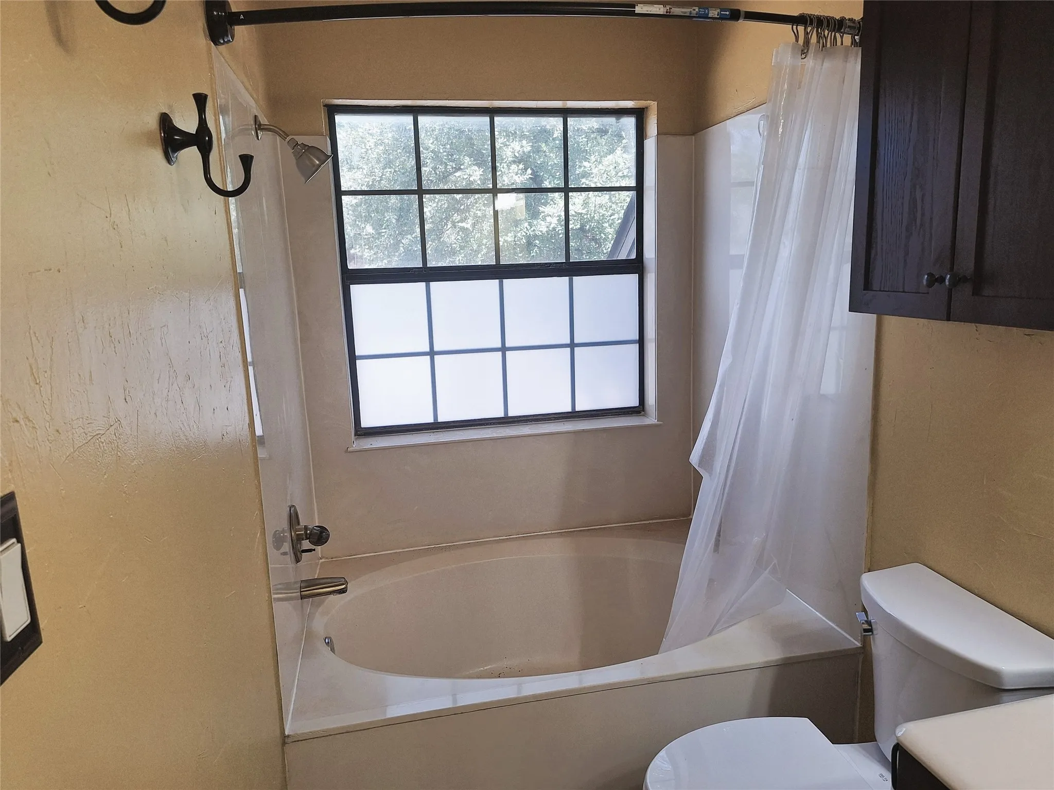 Condominium For Rent in Dallas County , 408 Santa Fe Trail 61, Irving, Texas 75063, 2 Bedroom, 3 Bathroom, 1 Garage spaces, 1,153 Sqft, built in 1986, mls#21368573, Real Estate Agent in Irving, Homes For Rent in Dallas county, Homes For Rent in Irving, Realtor in Irving Texas, Real Estate Brokerage Independent Realty Texas, Luminita Cordes Realtor