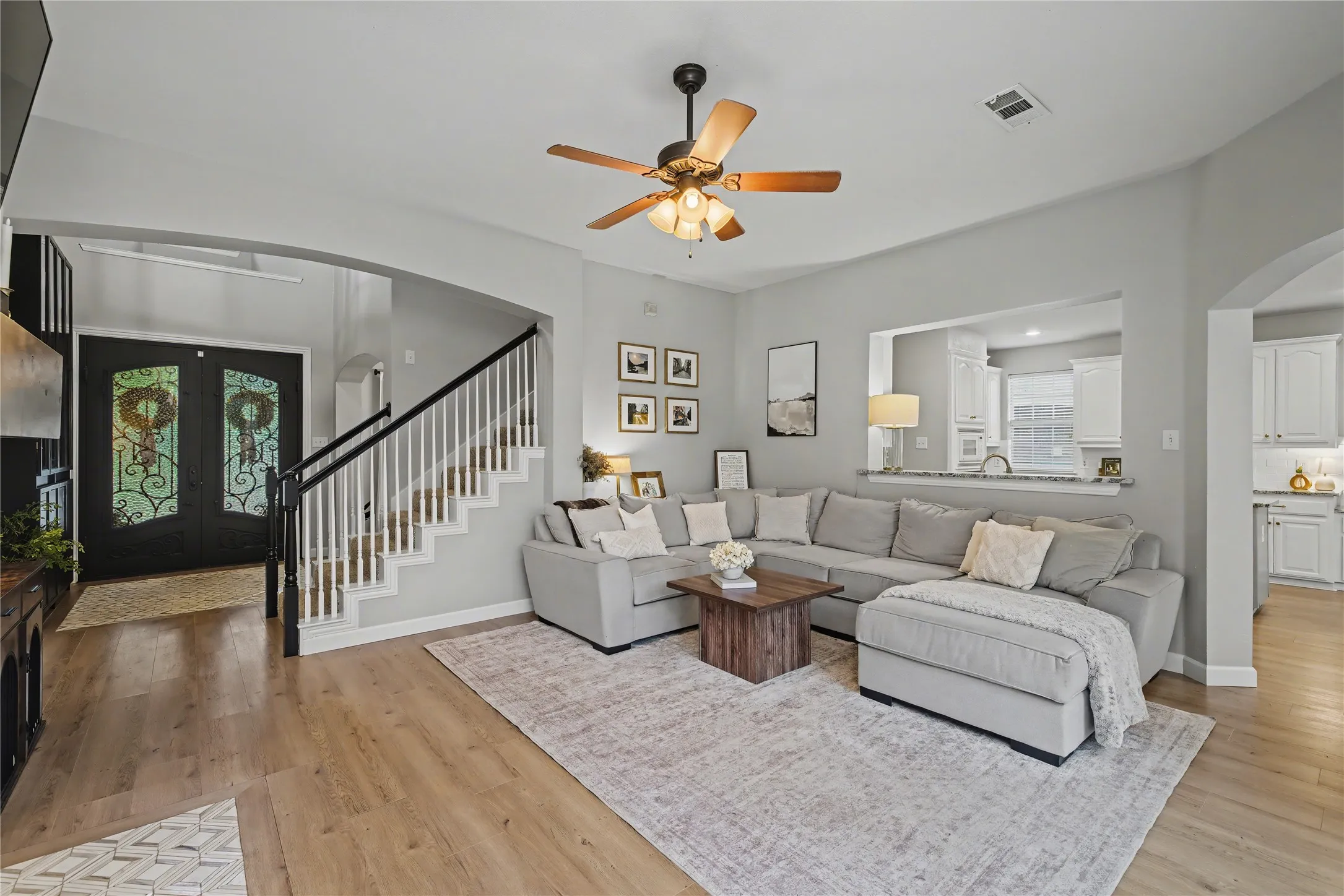 Single Family Residence For Sale in Tarrant County , 1818 Falcon Drive, Keller, Texas 76248, 4 Bedroom, 4 Bathroom, 3 Garage spaces, 2,951 Sqft, built in 1999, mls#21368994, Real Estate Agent in Keller, Homes For Sale in Tarrant county, Homes For Sale in Keller, Realtor in Keller Texas, Real Estate Brokerage Independent Realty Texas, Luminita Cordes Realtor