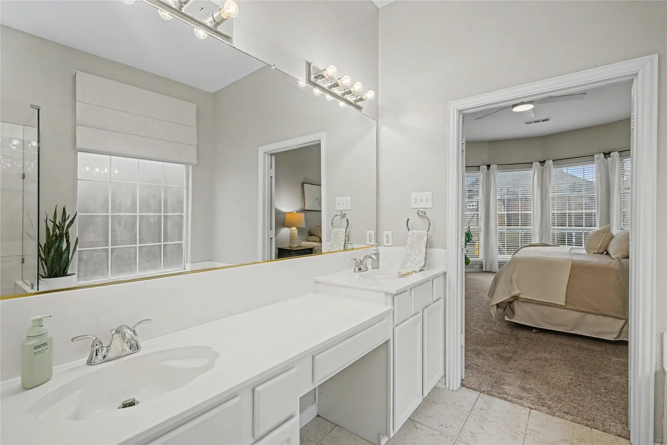 Single Family Residence For Sale in Tarrant County , 1818 Falcon Drive, Keller, Texas 76248, 4 Bedroom, 4 Bathroom, 3 Garage spaces, 2,951 Sqft, built in 1999, mls#21368994, Real Estate Agent in Keller, Homes For Sale in Tarrant county, Homes For Sale in Keller, Realtor in Keller Texas, Real Estate Brokerage Independent Realty Texas, Luminita Cordes Realtor