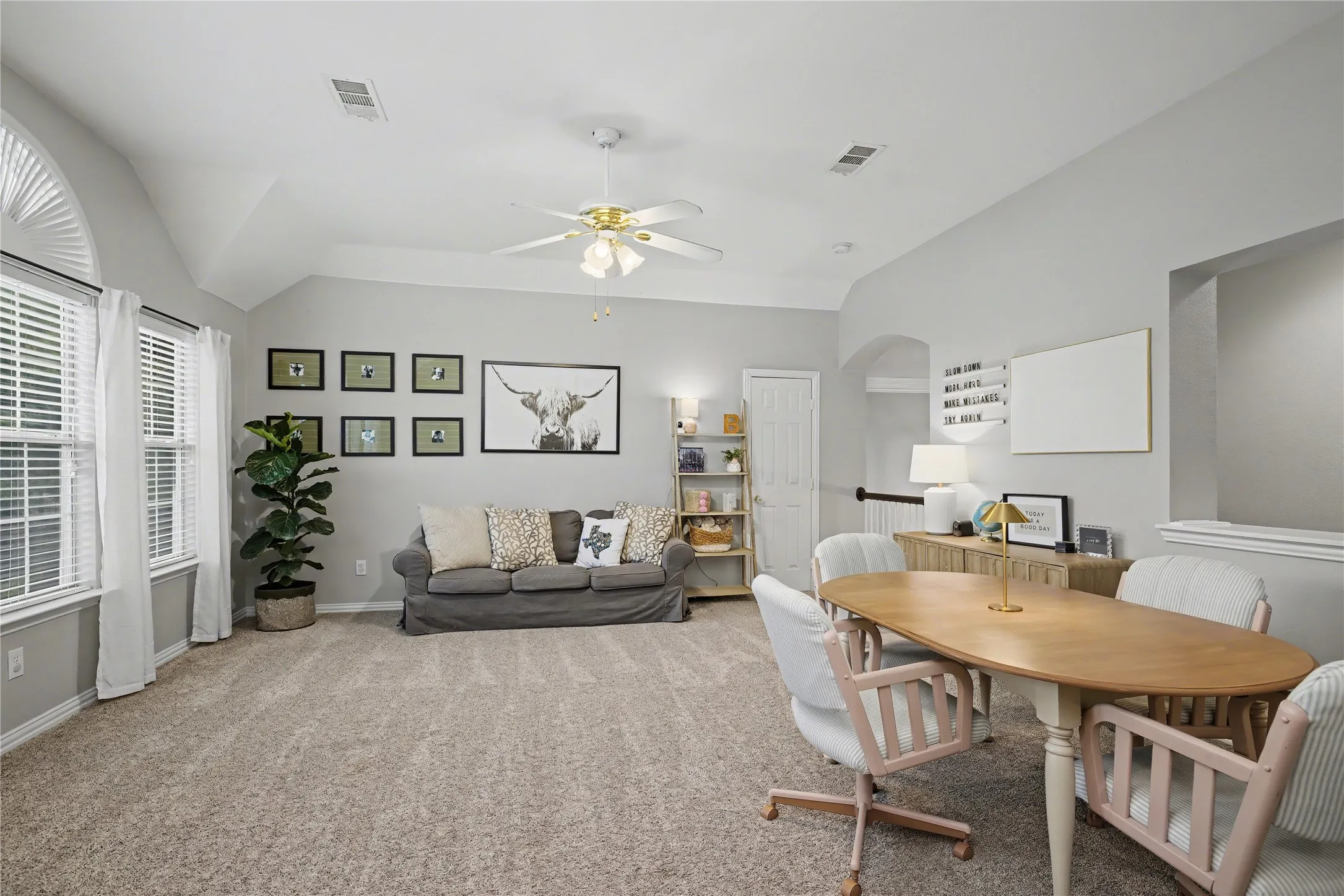 Single Family Residence For Sale in Tarrant County , 1818 Falcon Drive, Keller, Texas 76248, 4 Bedroom, 4 Bathroom, 3 Garage spaces, 2,951 Sqft, built in 1999, mls#21368994, Real Estate Agent in Keller, Homes For Sale in Tarrant county, Homes For Sale in Keller, Realtor in Keller Texas, Real Estate Brokerage Independent Realty Texas, Luminita Cordes Realtor