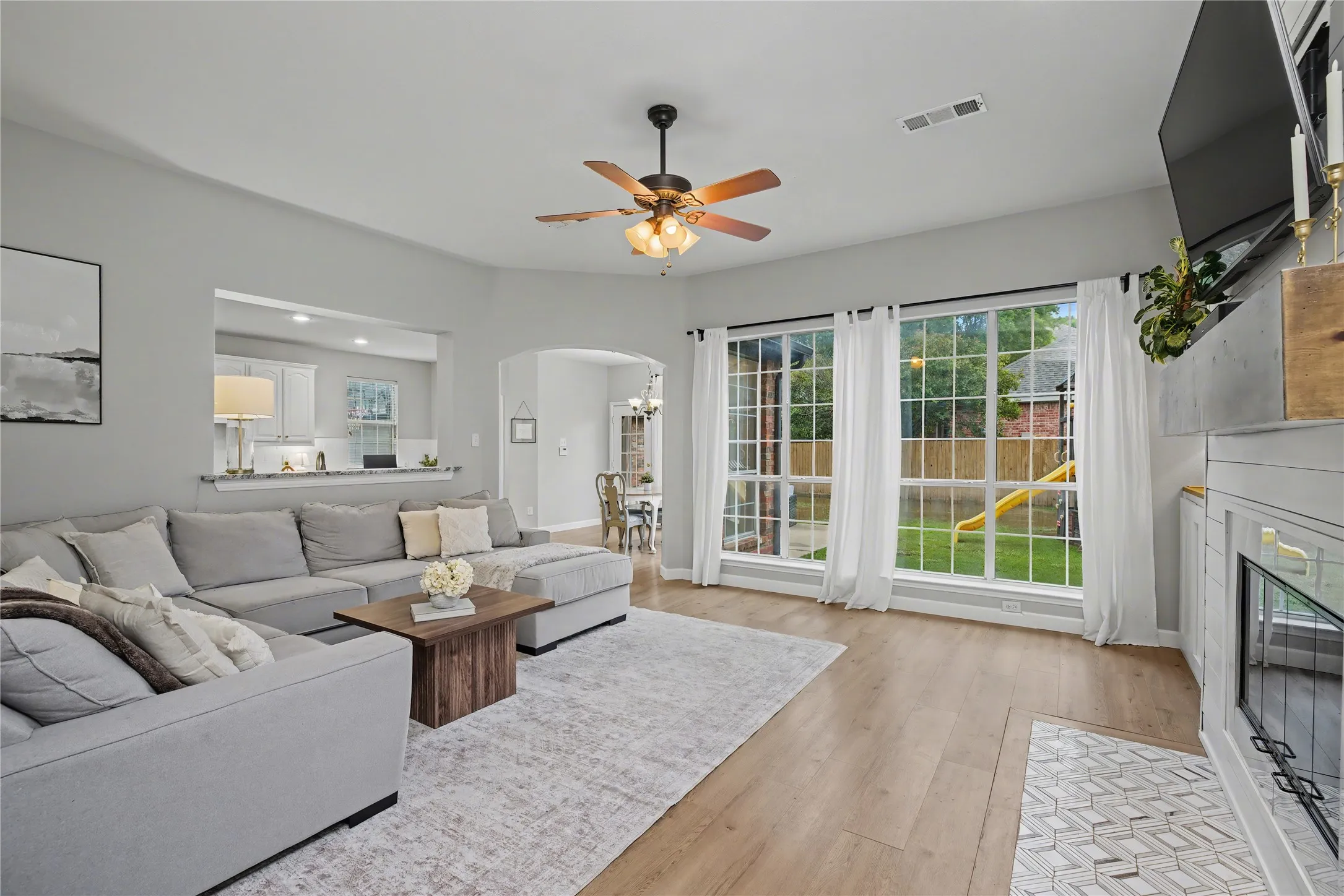 Single Family Residence For Sale in Tarrant County , 1818 Falcon Drive, Keller, Texas 76248, 4 Bedroom, 4 Bathroom, 3 Garage spaces, 2,951 Sqft, built in 1999, mls#21368994, Real Estate Agent in Keller, Homes For Sale in Tarrant county, Homes For Sale in Keller, Realtor in Keller Texas, Real Estate Brokerage Independent Realty Texas, Luminita Cordes Realtor