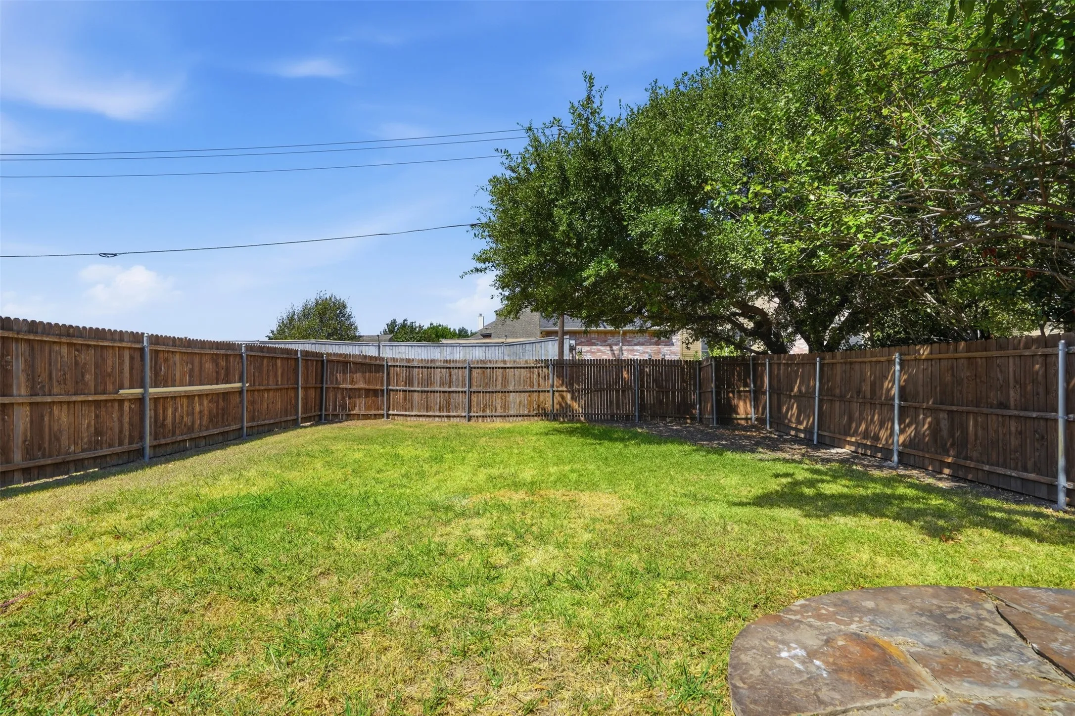 Single Family Residence For Sale in Dallas County , 2209 Salerno Drive, Mesquite, Texas 75150, 3 Bedroom, 2 Bathroom, 2 Garage spaces, 1,512 Sqft, built in 1982, mls#21369105, Real Estate Agent in Mesquite, Homes For Sale in Dallas county, Homes For Sale in Mesquite, Realtor in Mesquite Texas, Real Estate Brokerage Independent Realty Texas, Luminita Cordes Realtor