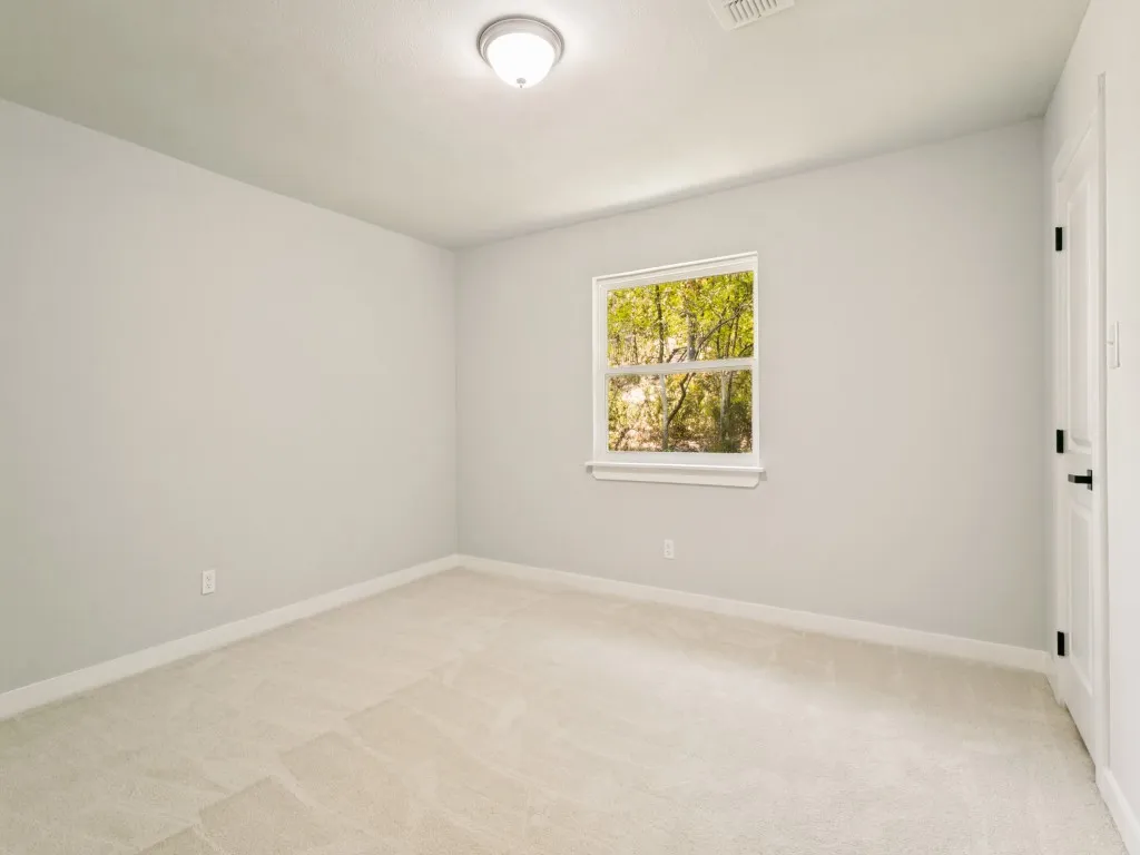 Single Family Residence For Sale in Denton County , 341 Scenic Drive, Highland Village, Texas 75077, 3 Bedroom, 3 Bathroom, Garage spaces, 2,108 Sqft, built in 1979, mls#21368554, Real Estate Agent in Highland Village, Homes For Sale in Denton county, Homes For Sale in Highland Village, Realtor in Highland Village Texas, Real Estate Brokerage Independent Realty Texas, Luminita Cordes Realtor