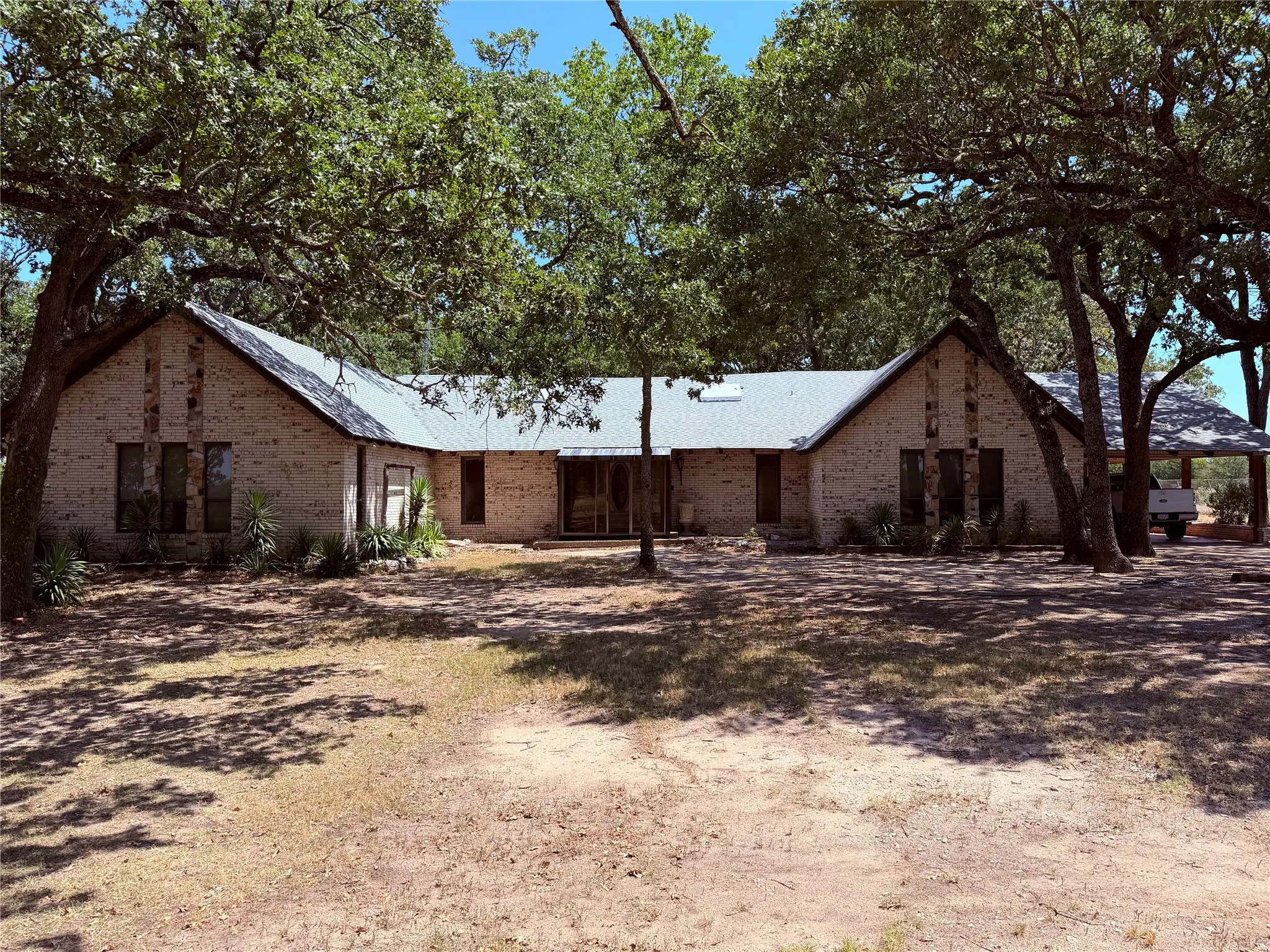 Ranch For Sale in Hunt County , 9097 County Road 2472, Royse City, Texas 75189, 0, 0, Garage spaces, 0 Sqft, built in 0, mls#21369107, Real Estate Agent in Royse City, Homes For Sale in Hunt county, Homes For Sale in Royse City, Realtor in Royse City Texas, Real Estate Brokerage Independent Realty Texas, Luminita Cordes Realtor