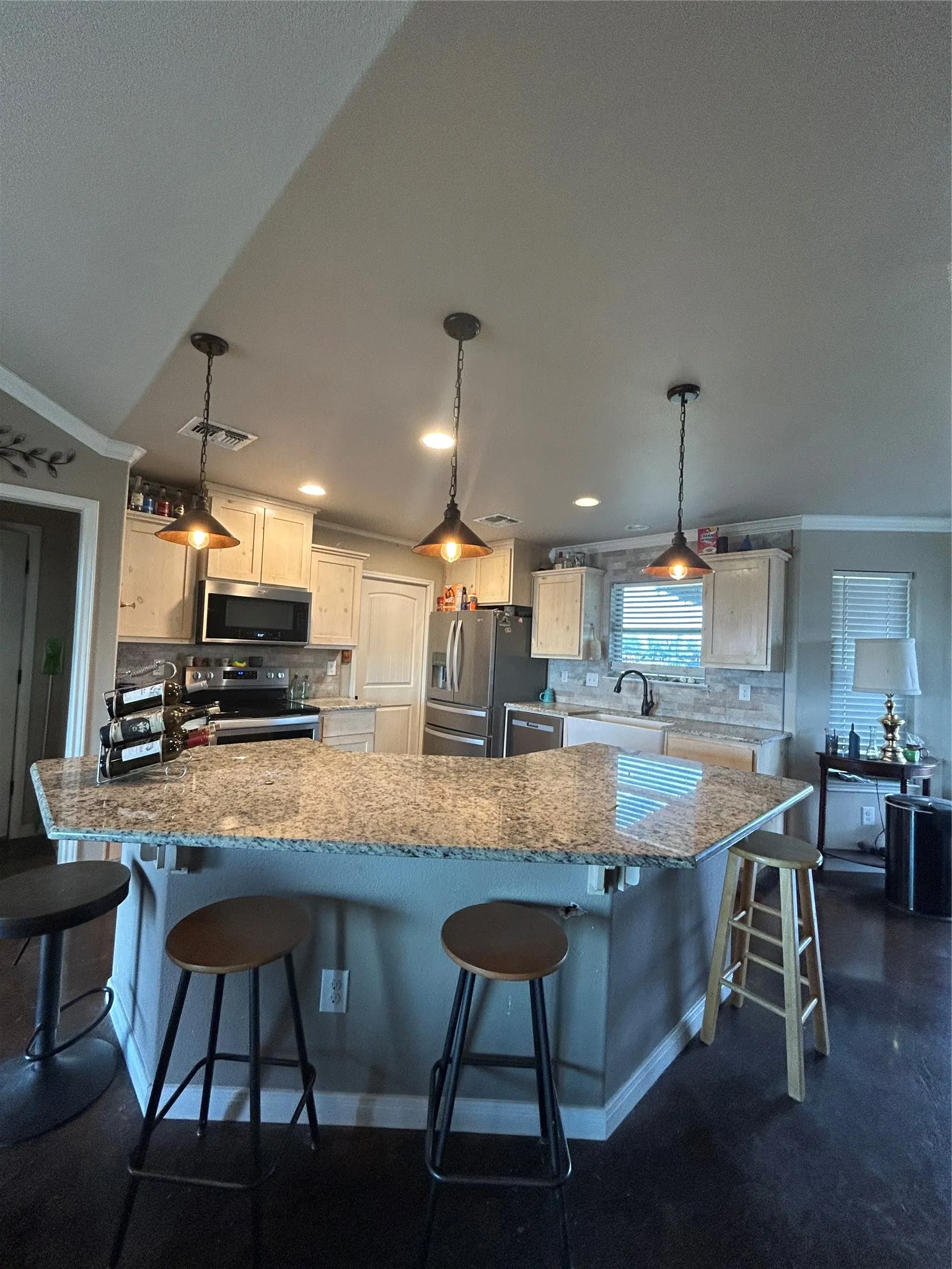 Single Family Residence For Sale in Mc Lennan County , 443 Downsville Road, Robinson, Texas 76706, 3 Bedroom, 2 Bathroom, Garage spaces, 1,444 Sqft, built in 2018, mls#21367830, Real Estate Agent in Robinson, Homes For Sale in Mc Lennan county, Homes For Sale in Robinson, Realtor in Robinson Texas, Real Estate Brokerage Independent Realty Texas, Luminita Cordes Realtor