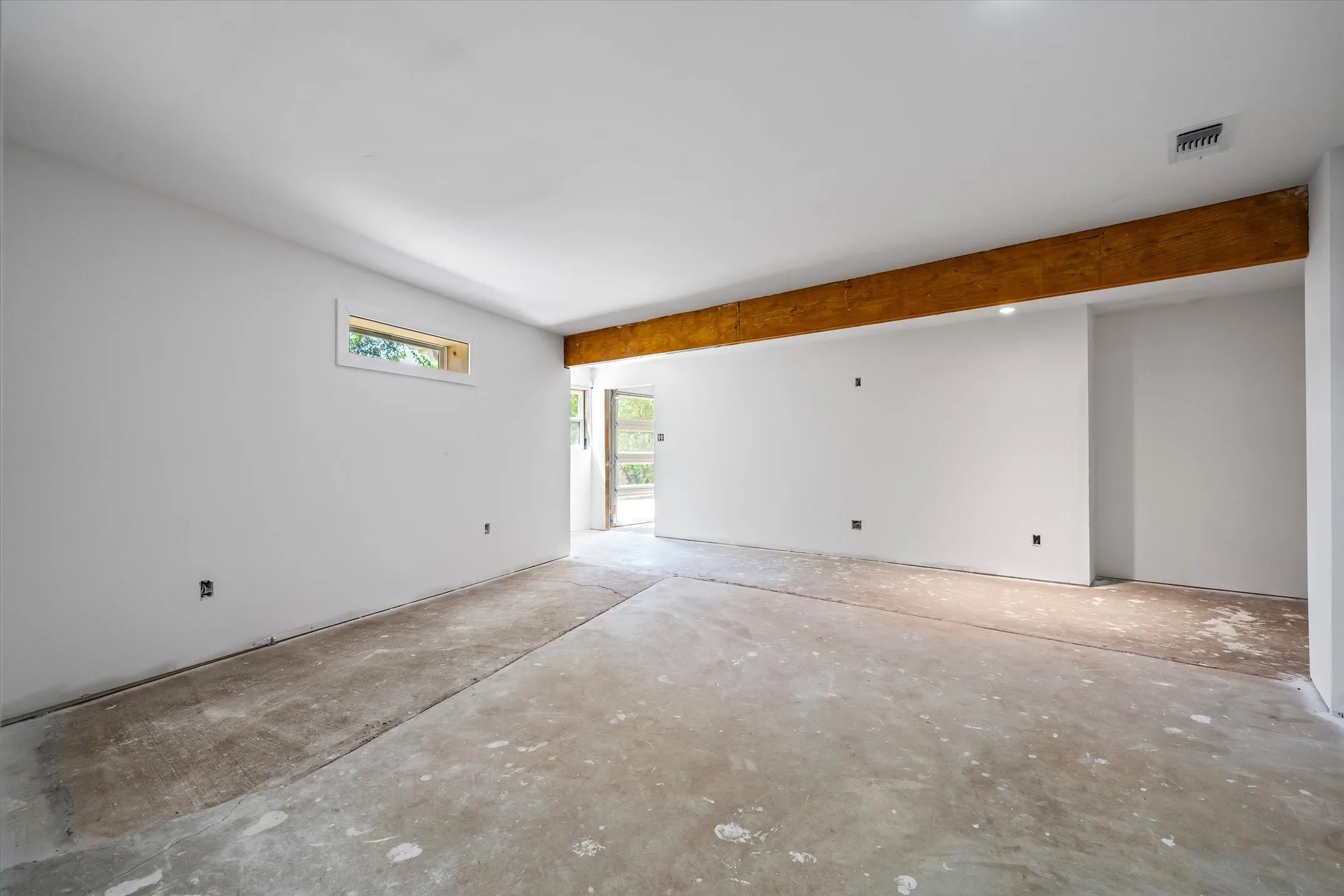 Single Family Residence For Sale in Smith County , 1428 Lakeshore Drive, Hideaway, Texas 75771, 4 Bedroom, 4 Bathroom, 3 Garage spaces, 3,120 Sqft, built in 1976, mls#21350380, Real Estate Agent in Hideaway, Homes For Sale in Smith county, Homes For Sale in Hideaway, Realtor in Hideaway Texas, Real Estate Brokerage Independent Realty Texas, Luminita Cordes Realtor