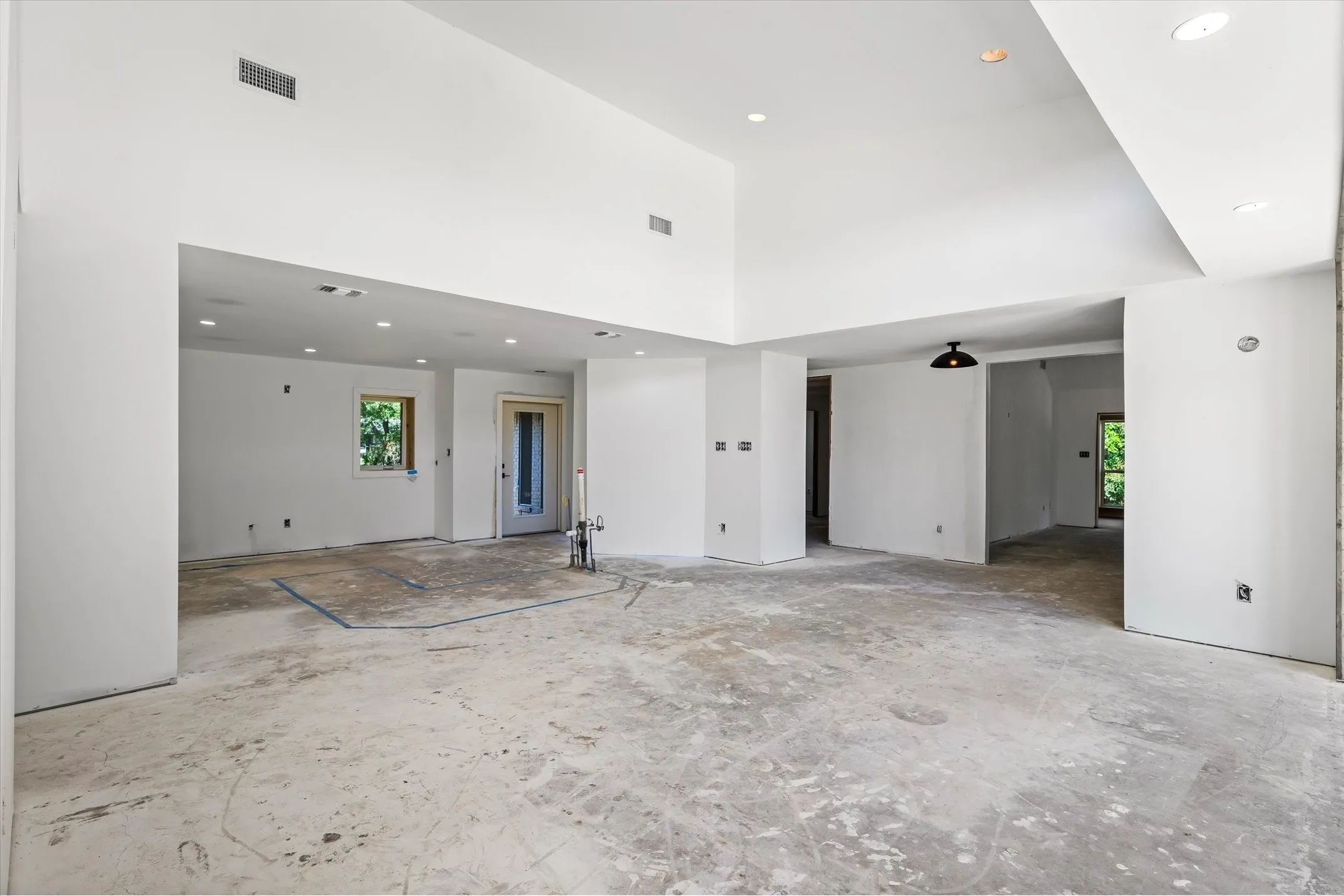 Single Family Residence For Sale in Smith County , 1428 Lakeshore Drive, Hideaway, Texas 75771, 4 Bedroom, 4 Bathroom, 3 Garage spaces, 3,120 Sqft, built in 1976, mls#21350380, Real Estate Agent in Hideaway, Homes For Sale in Smith county, Homes For Sale in Hideaway, Realtor in Hideaway Texas, Real Estate Brokerage Independent Realty Texas, Luminita Cordes Realtor