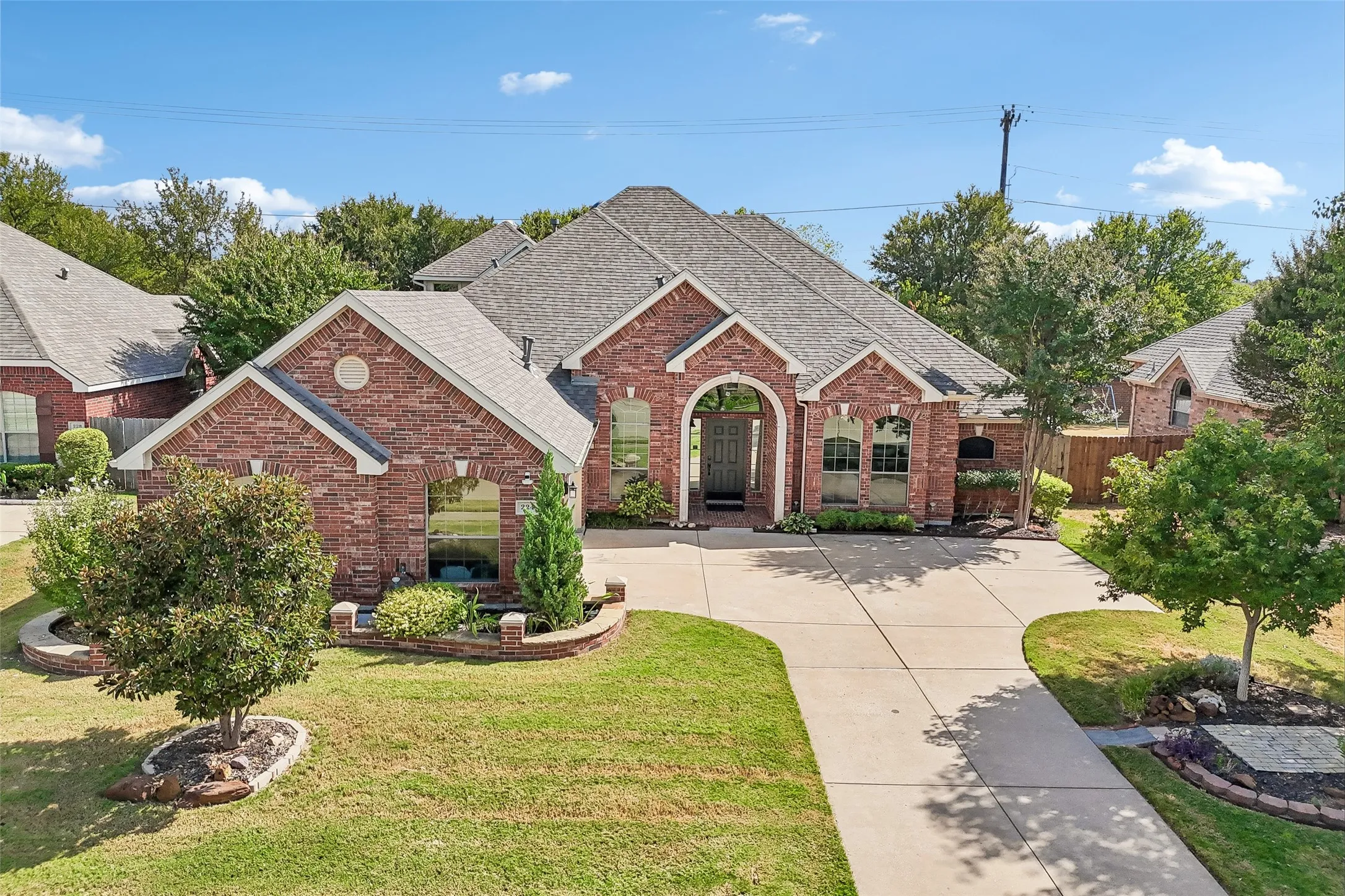 Single Family Residence For Sale in Tarrant County , 224 Foxford Drive, Keller, Texas 76248, 4 Bedroom, 3 Bathroom, 2 Garage spaces, 3,109 Sqft, built in 2006, mls#21369126, Real Estate Agent in Keller, Homes For Sale in Tarrant county, Homes For Sale in Keller, Realtor in Keller Texas, Real Estate Brokerage Independent Realty Texas, Luminita Cordes Realtor