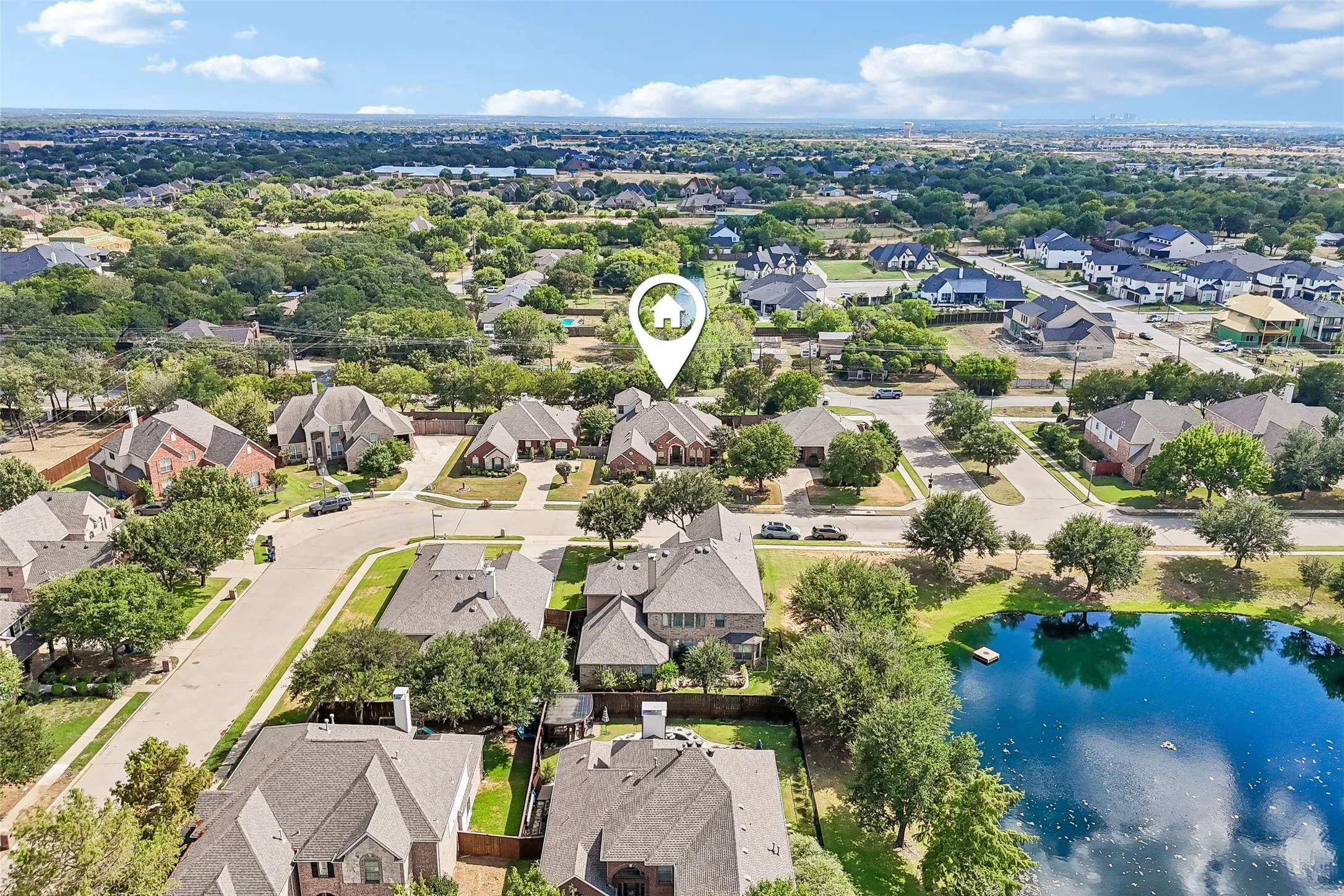 Single Family Residence For Sale in Tarrant County , 224 Foxford Drive, Keller, Texas 76248, 4 Bedroom, 3 Bathroom, 2 Garage spaces, 3,109 Sqft, built in 2006, mls#21369126, Real Estate Agent in Keller, Homes For Sale in Tarrant county, Homes For Sale in Keller, Realtor in Keller Texas, Real Estate Brokerage Independent Realty Texas, Luminita Cordes Realtor