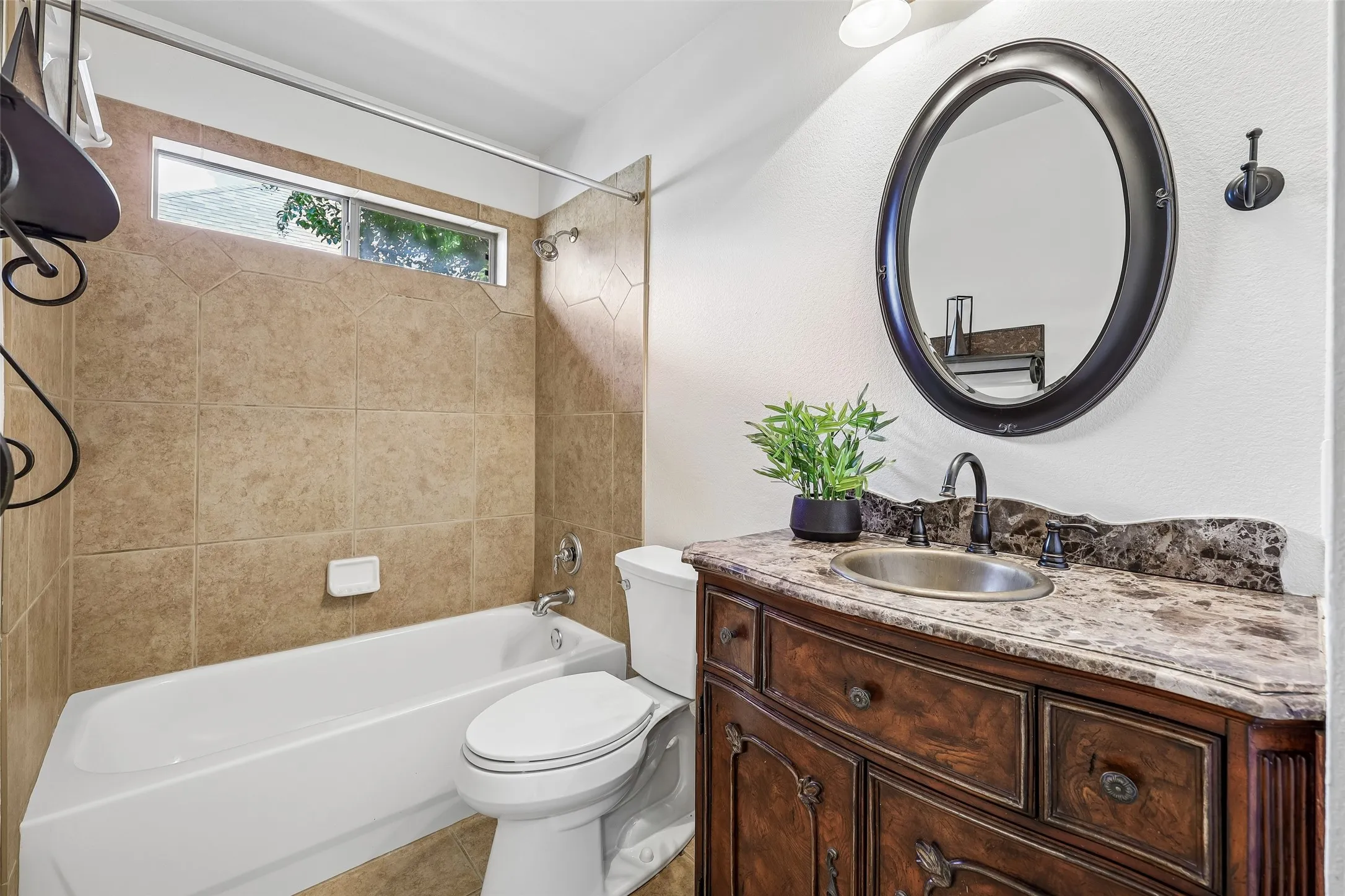 Single Family Residence For Sale in Tarrant County , 224 Foxford Drive, Keller, Texas 76248, 4 Bedroom, 3 Bathroom, 2 Garage spaces, 3,109 Sqft, built in 2006, mls#21369126, Real Estate Agent in Keller, Homes For Sale in Tarrant county, Homes For Sale in Keller, Realtor in Keller Texas, Real Estate Brokerage Independent Realty Texas, Luminita Cordes Realtor