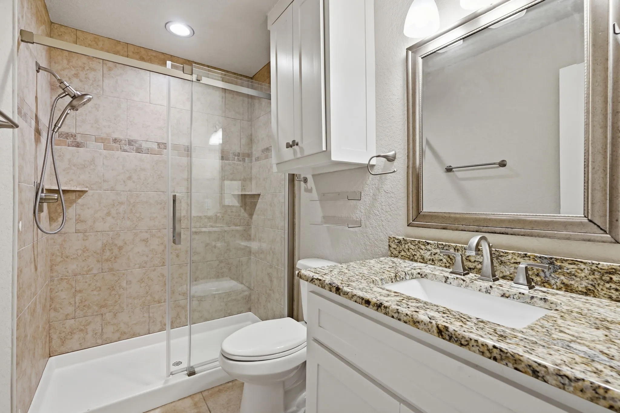 Single Family Residence For Sale in Tarrant County , 5708 Sunset Road, Westworth Village, Texas 76114, 3 Bedroom, 2 Bathroom, 1 Garage spaces, 2,048 Sqft, built in 1957, mls#21368136, Real Estate Agent in Westworth Village, Homes For Sale in Tarrant county, Homes For Sale in Westworth Village, Realtor in Westworth Village Texas, Real Estate Brokerage Independent Realty Texas, Luminita Cordes Realtor