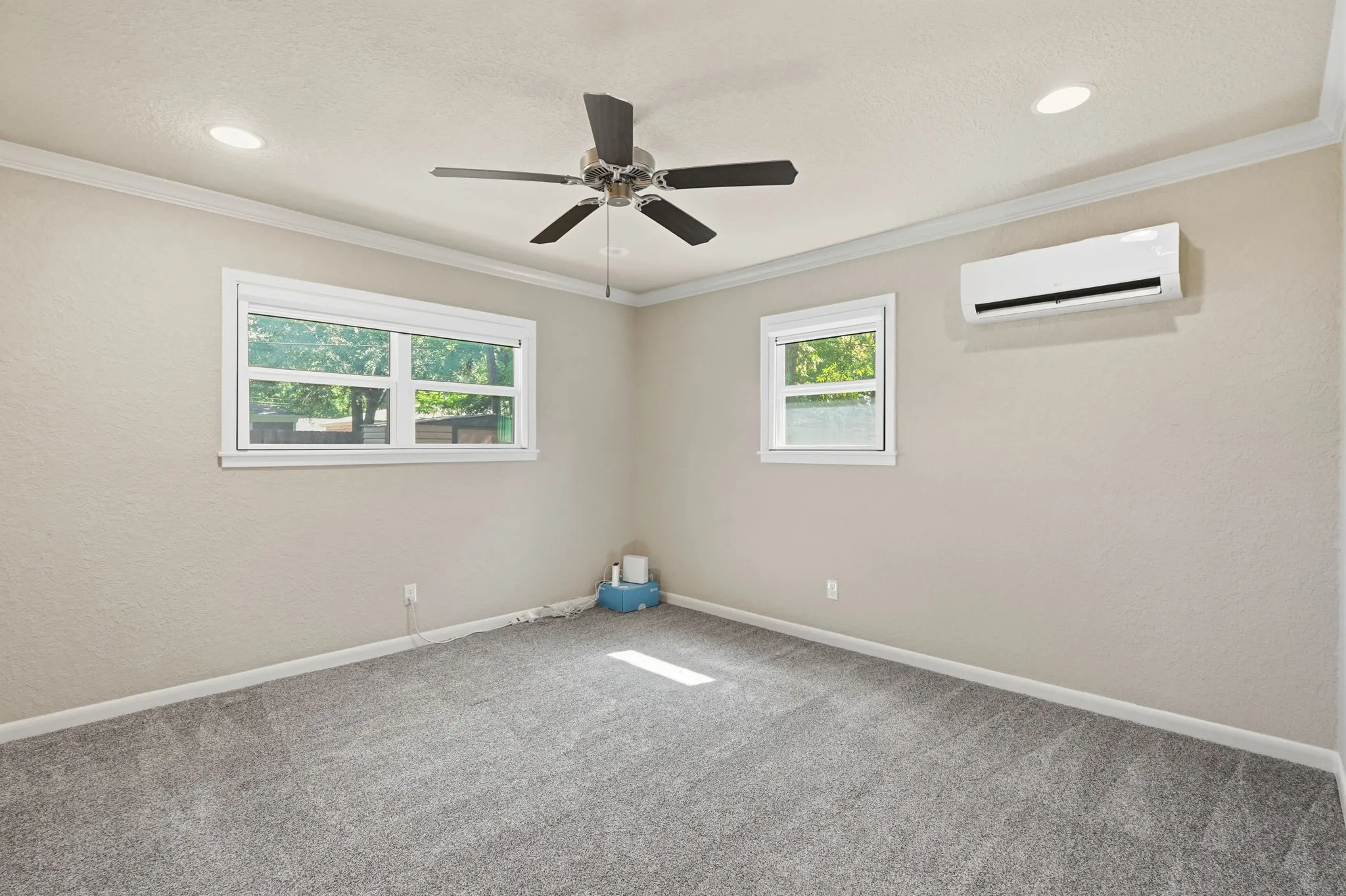 Single Family Residence For Sale in Tarrant County , 5708 Sunset Road, Westworth Village, Texas 76114, 3 Bedroom, 2 Bathroom, 1 Garage spaces, 2,048 Sqft, built in 1957, mls#21368136, Real Estate Agent in Westworth Village, Homes For Sale in Tarrant county, Homes For Sale in Westworth Village, Realtor in Westworth Village Texas, Real Estate Brokerage Independent Realty Texas, Luminita Cordes Realtor