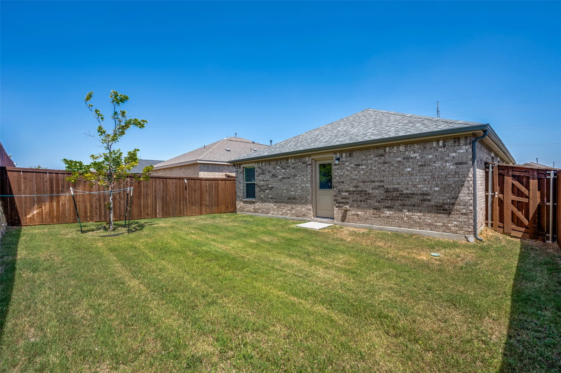 Single Family Residence For Rent in Denton County , 3420 Harper Street, Little Elm, Texas 75068, 3 Bedroom, 2 Bathroom, 2 Garage spaces, 1,470 Sqft, built in 2023, mls#21359637, Real Estate Agent in Little Elm, Homes For Rent in Denton county, Homes For Rent in Little Elm, Realtor in Little Elm Texas, Real Estate Brokerage Independent Realty Texas, Luminita Cordes Realtor