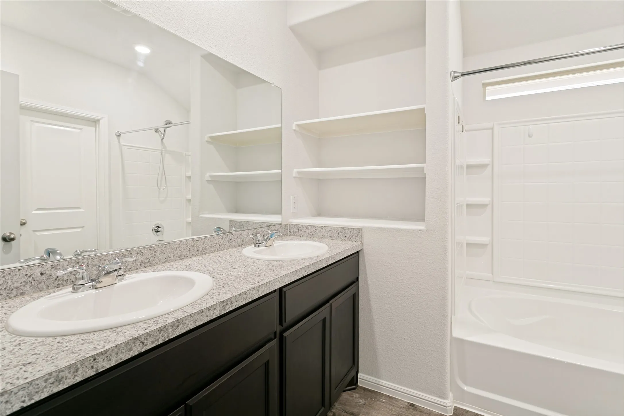 Single Family Residence For Sale in Tarrant County , 4716 Feltleaf Avenue, Fort Worth, Texas 76036, 3 Bedroom, 2 Bathroom, Garage spaces, 1,686 Sqft, built in 2019, mls#21368852, Real Estate Agent in Fort Worth, Homes For Sale in Tarrant county, Homes For Sale in Fort Worth, Realtor in Fort Worth Texas, Real Estate Brokerage Independent Realty Texas, Luminita Cordes Realtor