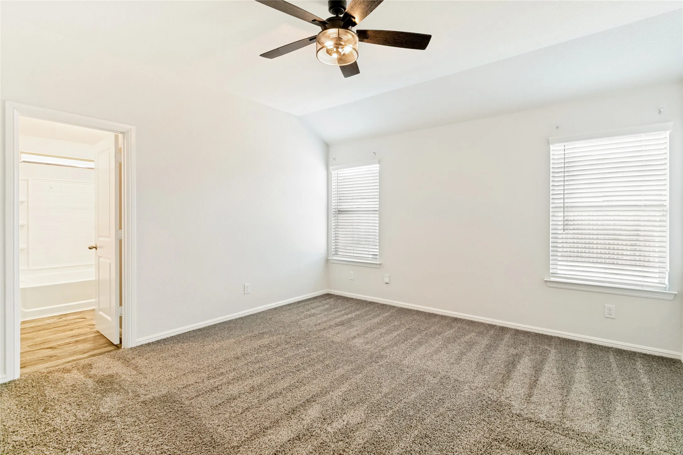 Single Family Residence For Sale in Tarrant County , 4716 Feltleaf Avenue, Fort Worth, Texas 76036, 3 Bedroom, 2 Bathroom, Garage spaces, 1,686 Sqft, built in 2019, mls#21368852, Real Estate Agent in Fort Worth, Homes For Sale in Tarrant county, Homes For Sale in Fort Worth, Realtor in Fort Worth Texas, Real Estate Brokerage Independent Realty Texas, Luminita Cordes Realtor
