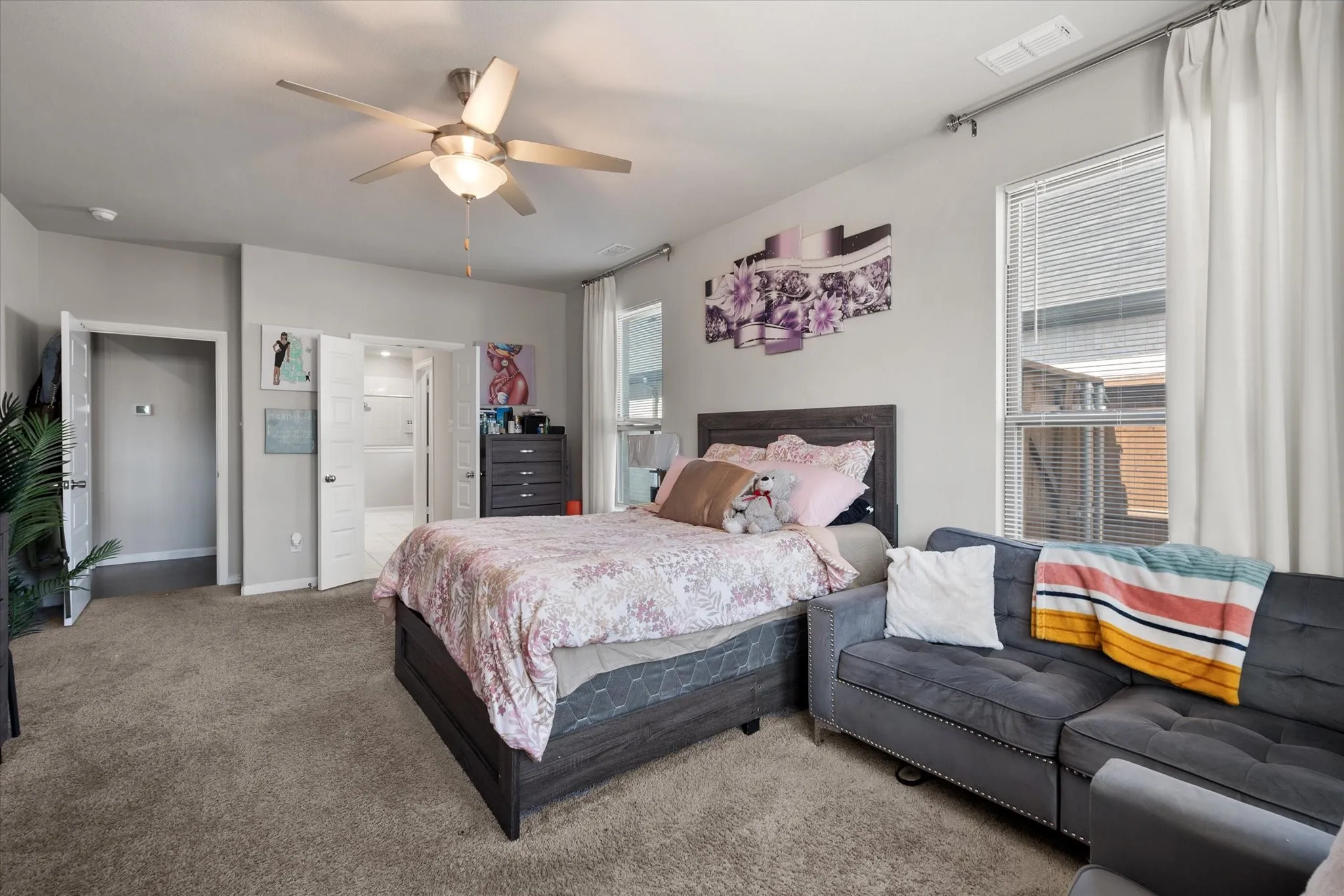 Single Family Residence For Sale in Ellis County , 161 Camp Fire Drive, Waxahachie, Texas 75165, 5 Bedroom, 4 Bathroom, 2 Garage spaces, 3,672 Sqft, built in 2020, mls#21367233, Real Estate Agent in Waxahachie, Homes For Sale in Ellis county, Homes For Sale in Waxahachie, Realtor in Waxahachie Texas, Real Estate Brokerage Independent Realty Texas, Luminita Cordes Realtor