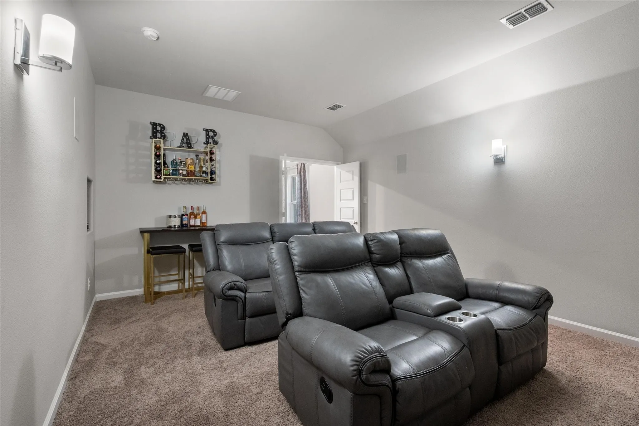 Single Family Residence For Sale in Ellis County , 161 Camp Fire Drive, Waxahachie, Texas 75165, 5 Bedroom, 4 Bathroom, 2 Garage spaces, 3,672 Sqft, built in 2020, mls#21367233, Real Estate Agent in Waxahachie, Homes For Sale in Ellis county, Homes For Sale in Waxahachie, Realtor in Waxahachie Texas, Real Estate Brokerage Independent Realty Texas, Luminita Cordes Realtor