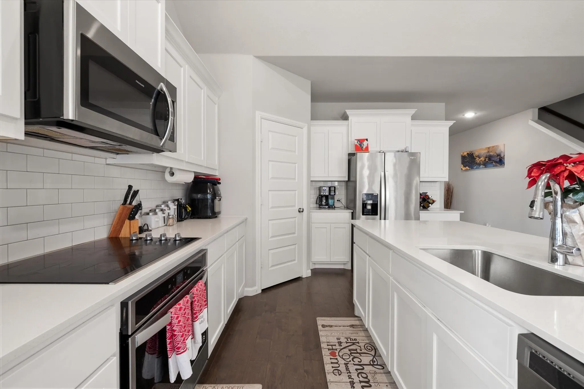 Single Family Residence For Sale in Ellis County , 161 Camp Fire Drive, Waxahachie, Texas 75165, 5 Bedroom, 4 Bathroom, 2 Garage spaces, 3,672 Sqft, built in 2020, mls#21367233, Real Estate Agent in Waxahachie, Homes For Sale in Ellis county, Homes For Sale in Waxahachie, Realtor in Waxahachie Texas, Real Estate Brokerage Independent Realty Texas, Luminita Cordes Realtor