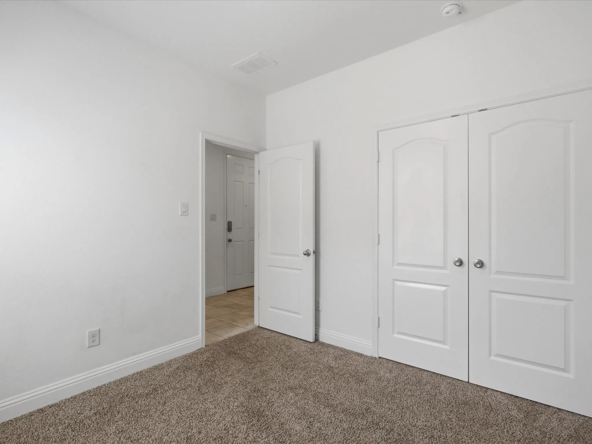 Single Family Residence For Rent in Tarrant County , 10236 Fox Springs Drive, Fort Worth, Texas 76131, 4 Bedroom, 2 Bathroom, 2 Garage spaces, 1,840 Sqft, built in 2019, mls#21369153, Real Estate Agent in Fort Worth, Homes For Rent in Tarrant county, Homes For Rent in Fort Worth, Realtor in Fort Worth Texas, Real Estate Brokerage Independent Realty Texas, Luminita Cordes Realtor