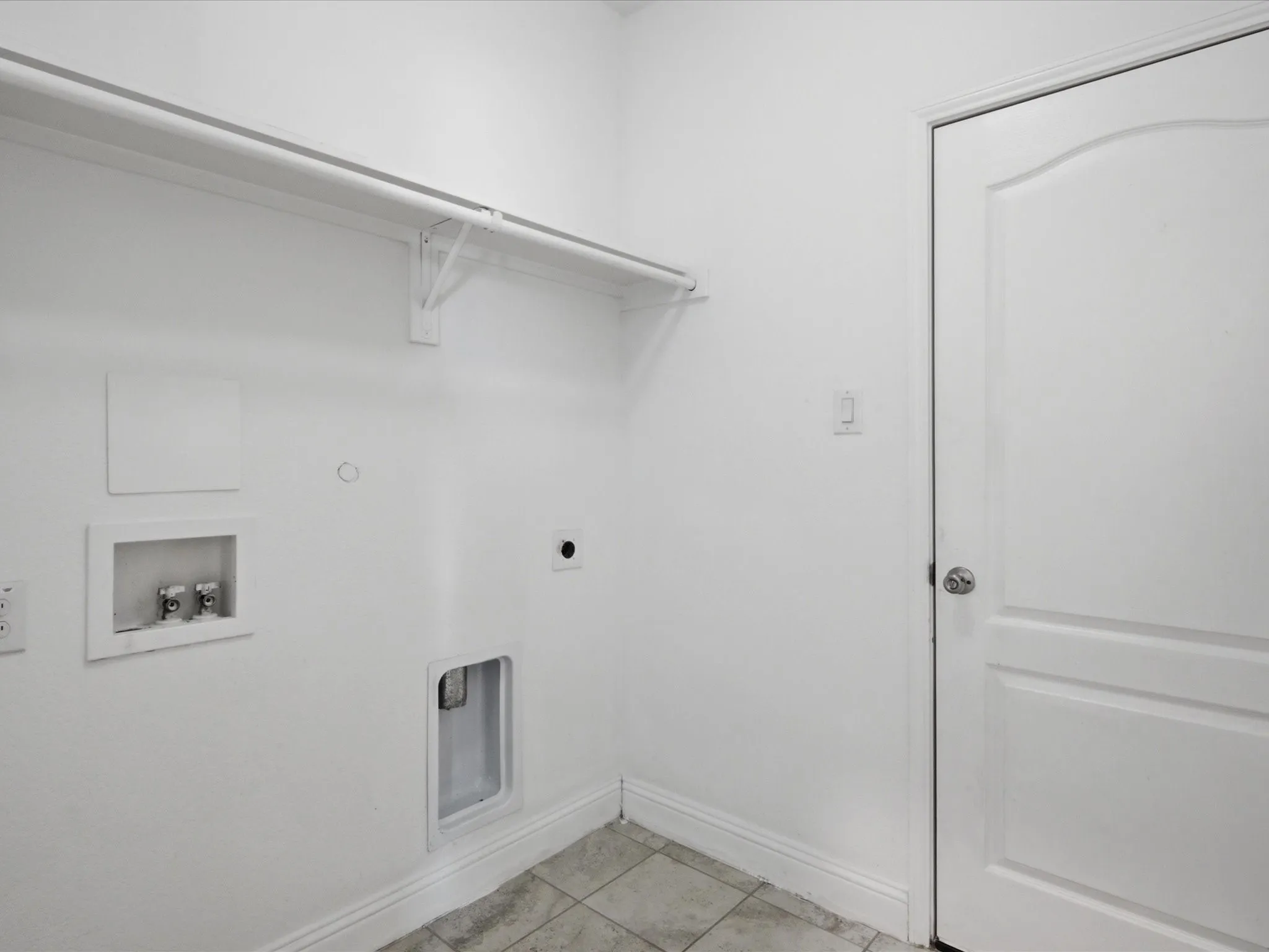 Single Family Residence For Rent in Tarrant County , 10236 Fox Springs Drive, Fort Worth, Texas 76131, 4 Bedroom, 2 Bathroom, 2 Garage spaces, 1,840 Sqft, built in 2019, mls#21369153, Real Estate Agent in Fort Worth, Homes For Rent in Tarrant county, Homes For Rent in Fort Worth, Realtor in Fort Worth Texas, Real Estate Brokerage Independent Realty Texas, Luminita Cordes Realtor