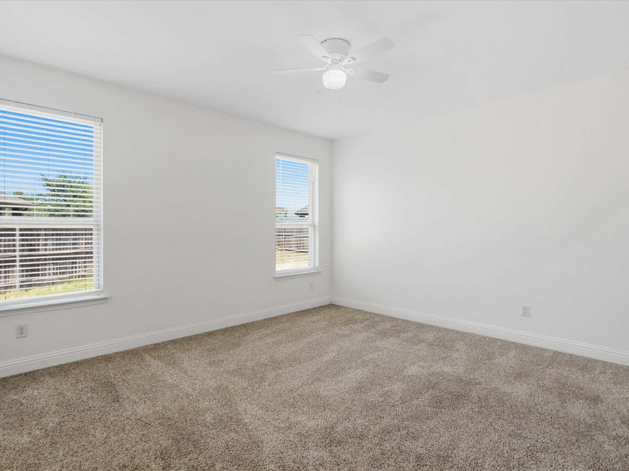 Single Family Residence For Rent in Tarrant County , 10236 Fox Springs Drive, Fort Worth, Texas 76131, 4 Bedroom, 2 Bathroom, 2 Garage spaces, 1,840 Sqft, built in 2019, mls#21369153, Real Estate Agent in Fort Worth, Homes For Rent in Tarrant county, Homes For Rent in Fort Worth, Realtor in Fort Worth Texas, Real Estate Brokerage Independent Realty Texas, Luminita Cordes Realtor