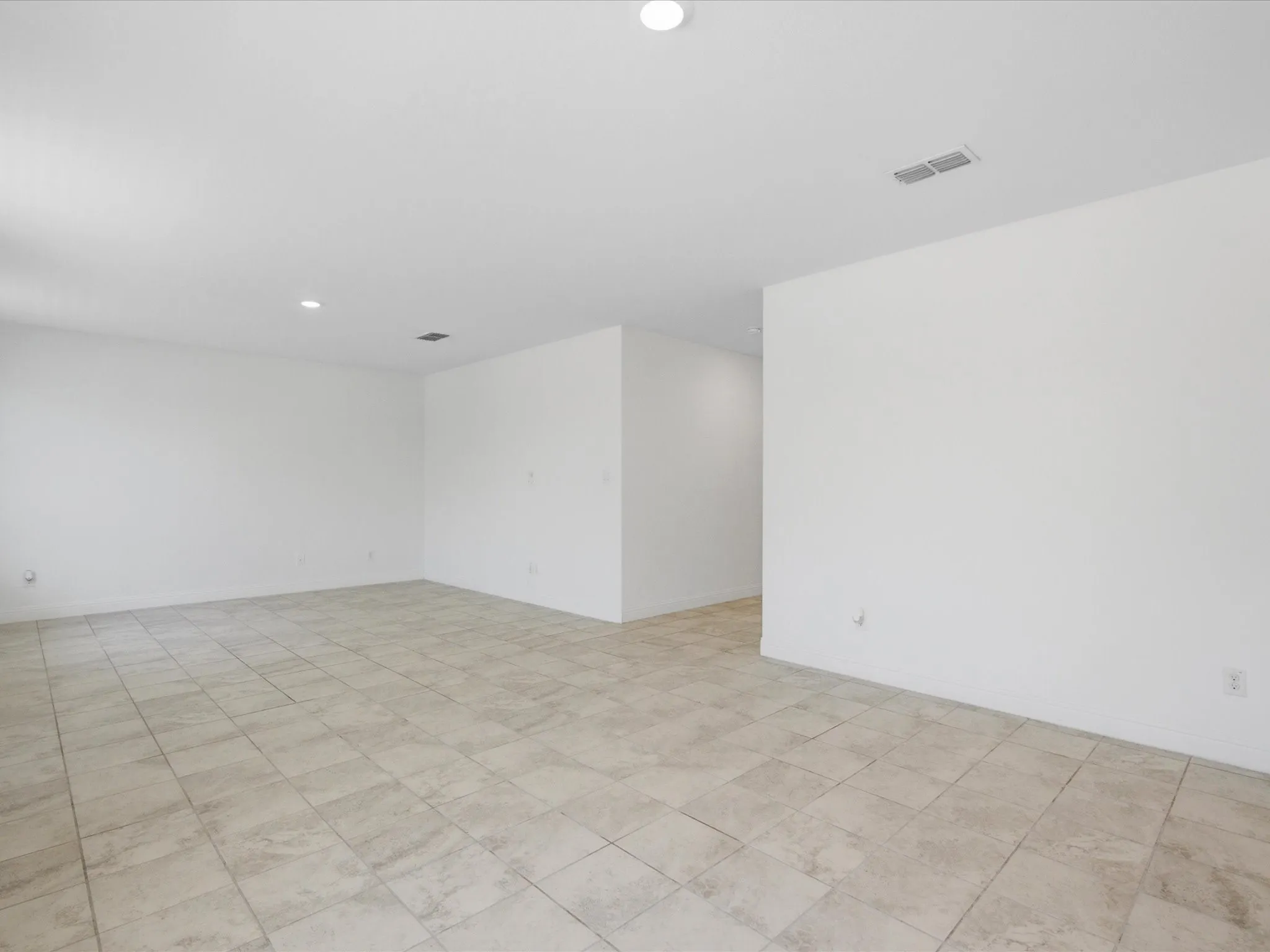 Single Family Residence For Rent in Tarrant County , 10236 Fox Springs Drive, Fort Worth, Texas 76131, 4 Bedroom, 2 Bathroom, 2 Garage spaces, 1,840 Sqft, built in 2019, mls#21369153, Real Estate Agent in Fort Worth, Homes For Rent in Tarrant county, Homes For Rent in Fort Worth, Realtor in Fort Worth Texas, Real Estate Brokerage Independent Realty Texas, Luminita Cordes Realtor