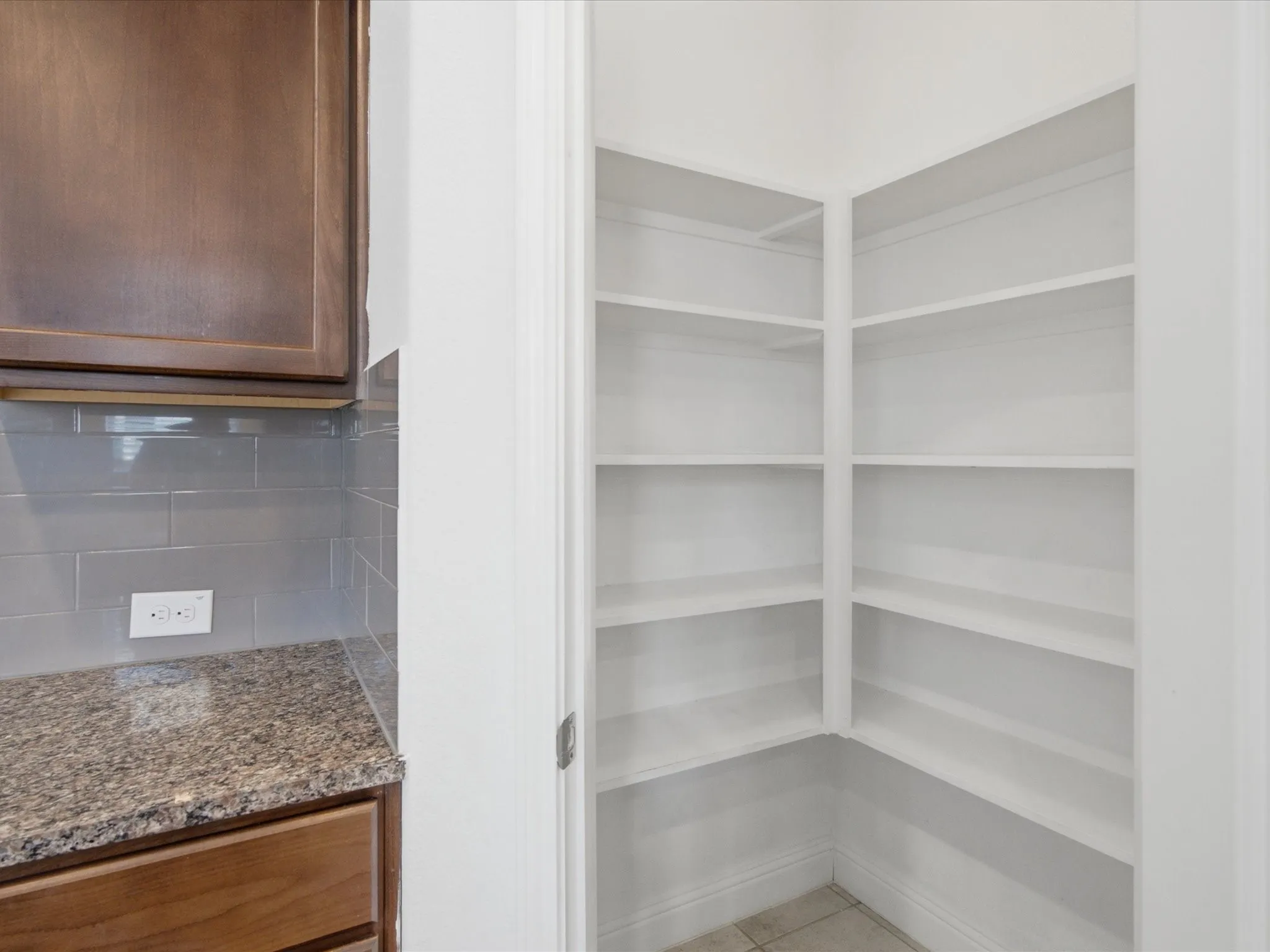 Single Family Residence For Rent in Tarrant County , 10236 Fox Springs Drive, Fort Worth, Texas 76131, 4 Bedroom, 2 Bathroom, 2 Garage spaces, 1,840 Sqft, built in 2019, mls#21369153, Real Estate Agent in Fort Worth, Homes For Rent in Tarrant county, Homes For Rent in Fort Worth, Realtor in Fort Worth Texas, Real Estate Brokerage Independent Realty Texas, Luminita Cordes Realtor