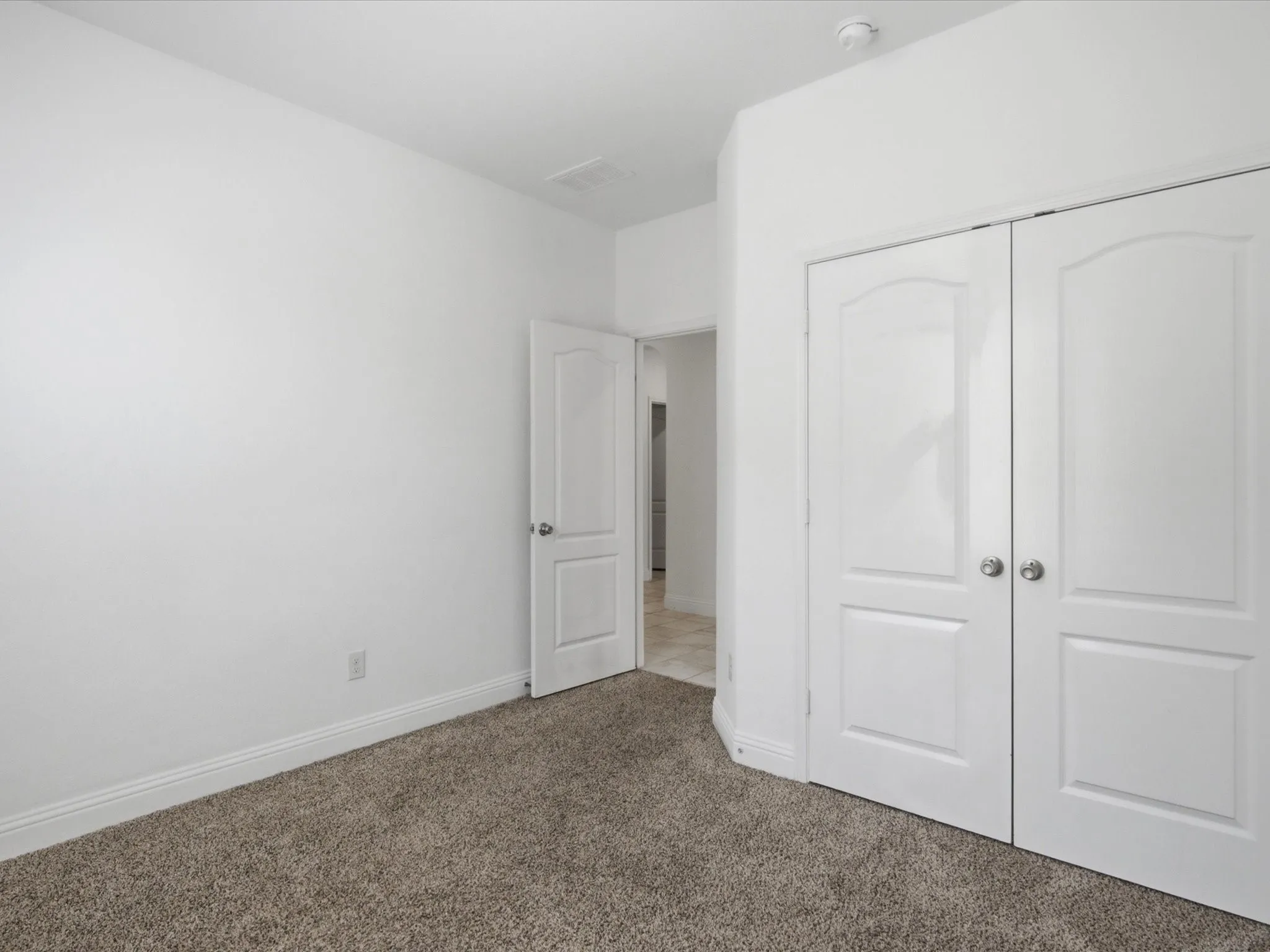 Single Family Residence For Rent in Tarrant County , 10236 Fox Springs Drive, Fort Worth, Texas 76131, 4 Bedroom, 2 Bathroom, 2 Garage spaces, 1,840 Sqft, built in 2019, mls#21369153, Real Estate Agent in Fort Worth, Homes For Rent in Tarrant county, Homes For Rent in Fort Worth, Realtor in Fort Worth Texas, Real Estate Brokerage Independent Realty Texas, Luminita Cordes Realtor
