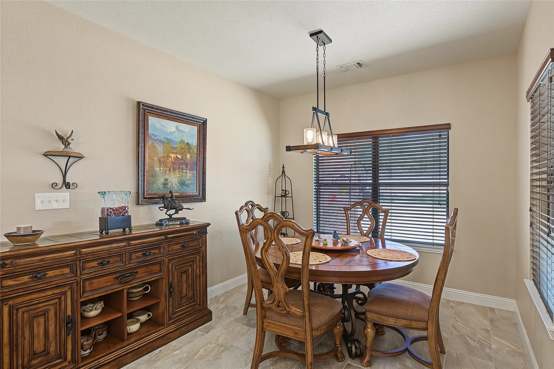 Single Family Residence For Sale in Wise County , 448 County Road 3690, Boyd, Texas 76023, 4 Bedroom, 3 Bathroom, 4 Garage spaces, 2,519 Sqft, built in 2017, mls#21367772, Real Estate Agent in Boyd, Homes For Sale in Wise county, Homes For Sale in Boyd, Realtor in Boyd Texas, Real Estate Brokerage Independent Realty Texas, Luminita Cordes Realtor