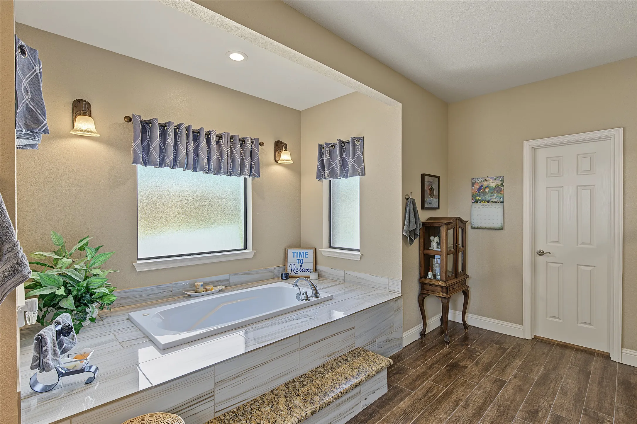Single Family Residence For Sale in Wise County , 448 County Road 3690, Boyd, Texas 76023, 4 Bedroom, 3 Bathroom, 4 Garage spaces, 2,519 Sqft, built in 2017, mls#21367772, Real Estate Agent in Boyd, Homes For Sale in Wise county, Homes For Sale in Boyd, Realtor in Boyd Texas, Real Estate Brokerage Independent Realty Texas, Luminita Cordes Realtor