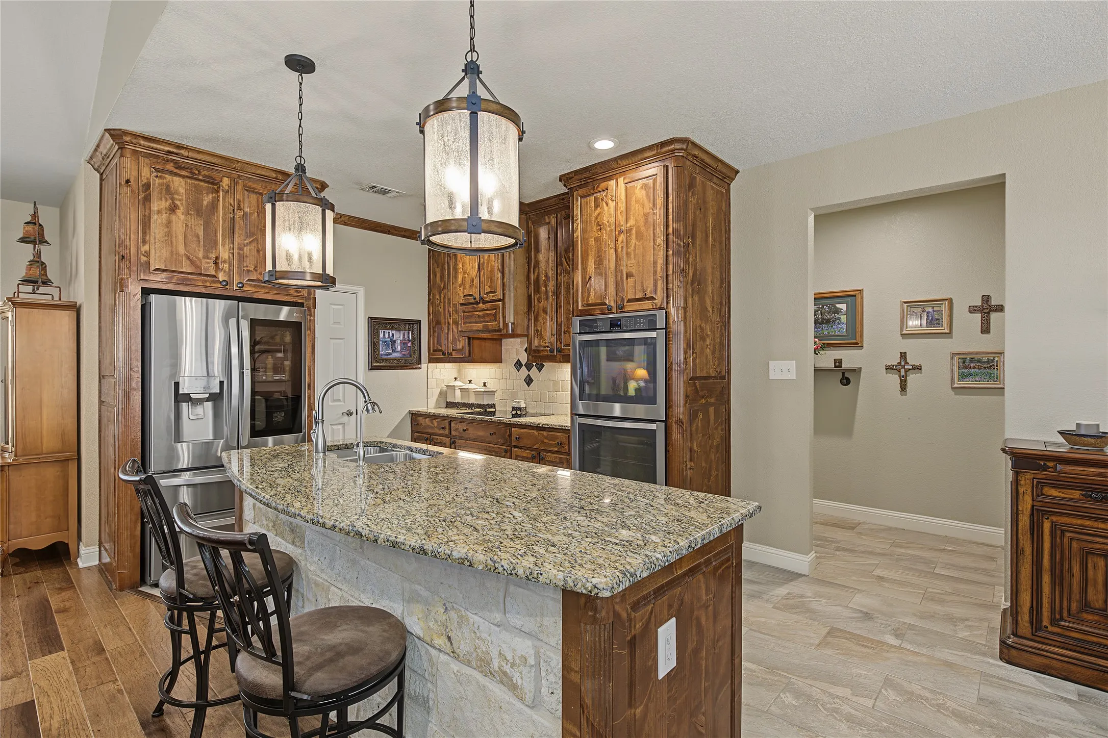 Single Family Residence For Sale in Wise County , 448 County Road 3690, Boyd, Texas 76023, 4 Bedroom, 3 Bathroom, 4 Garage spaces, 2,519 Sqft, built in 2017, mls#21367772, Real Estate Agent in Boyd, Homes For Sale in Wise county, Homes For Sale in Boyd, Realtor in Boyd Texas, Real Estate Brokerage Independent Realty Texas, Luminita Cordes Realtor