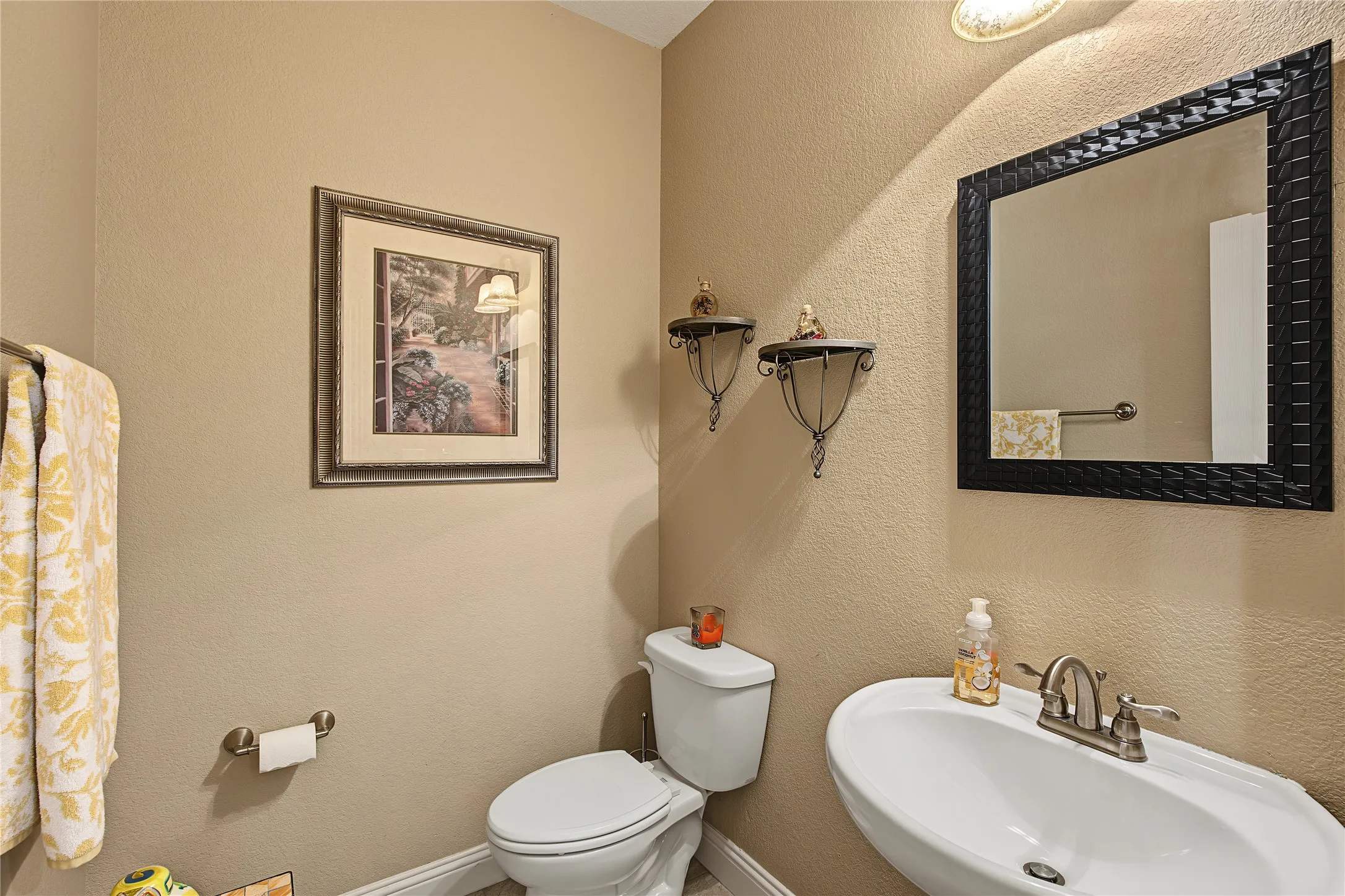 Single Family Residence For Sale in Wise County , 448 County Road 3690, Boyd, Texas 76023, 4 Bedroom, 3 Bathroom, 4 Garage spaces, 2,519 Sqft, built in 2017, mls#21367772, Real Estate Agent in Boyd, Homes For Sale in Wise county, Homes For Sale in Boyd, Realtor in Boyd Texas, Real Estate Brokerage Independent Realty Texas, Luminita Cordes Realtor