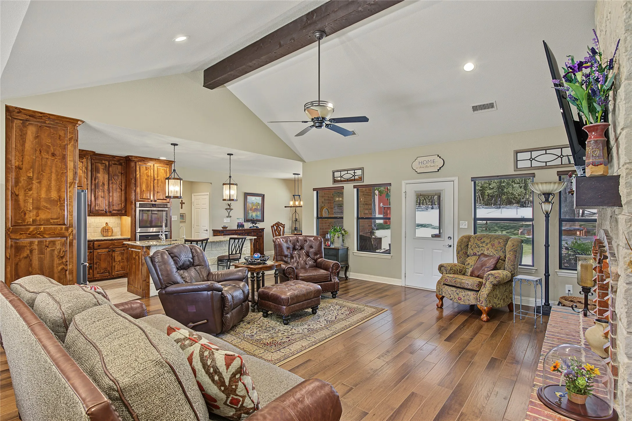 Single Family Residence For Sale in Wise County , 448 County Road 3690, Boyd, Texas 76023, 4 Bedroom, 3 Bathroom, 4 Garage spaces, 2,519 Sqft, built in 2017, mls#21367772, Real Estate Agent in Boyd, Homes For Sale in Wise county, Homes For Sale in Boyd, Realtor in Boyd Texas, Real Estate Brokerage Independent Realty Texas, Luminita Cordes Realtor