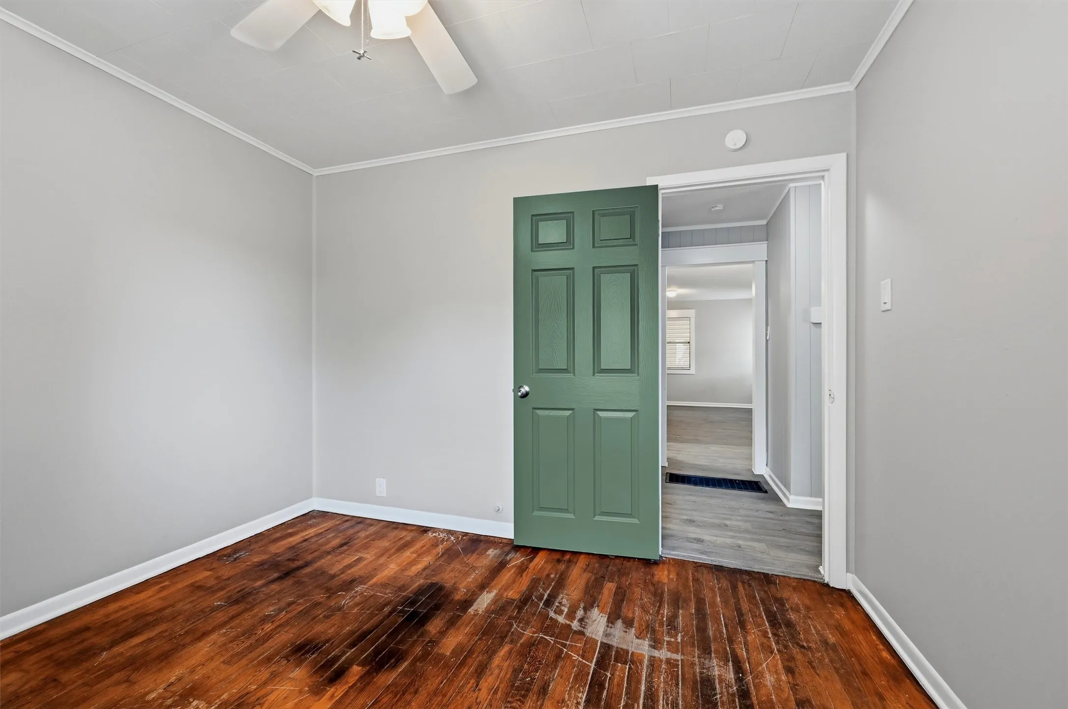 Single Family Residence For Rent in Grayson County , 920 S Lee Avenue, Sherman, Texas 75090, 3 Bedroom, 2 Bathroom, Garage spaces, 1,328 Sqft, built in 1949, mls#21369034, Real Estate Agent in Sherman, Homes For Rent in Grayson county, Homes For Rent in Sherman, Realtor in Sherman Texas, Real Estate Brokerage Independent Realty Texas, Luminita Cordes Realtor