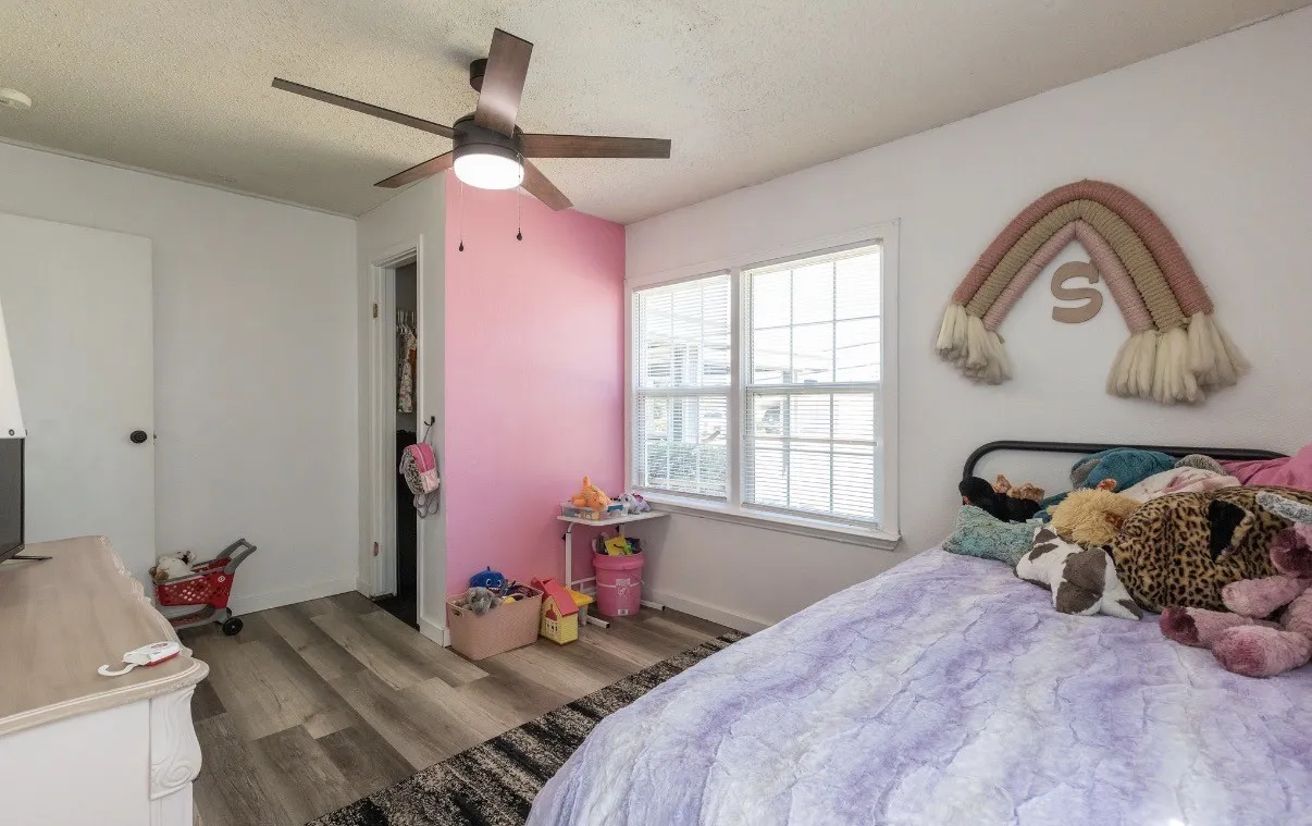 Single Family Residence For Sale in Taylor County , 1949 Vogel Street, Abilene, Texas 79603, 3 Bedroom, 2 Bathroom, Garage spaces, 1,514 Sqft, built in 1950, mls#21369138, Real Estate Agent in Abilene, Homes For Sale in Taylor county, Homes For Sale in Abilene, Realtor in Abilene Texas, Real Estate Brokerage Independent Realty Texas, Luminita Cordes Realtor
